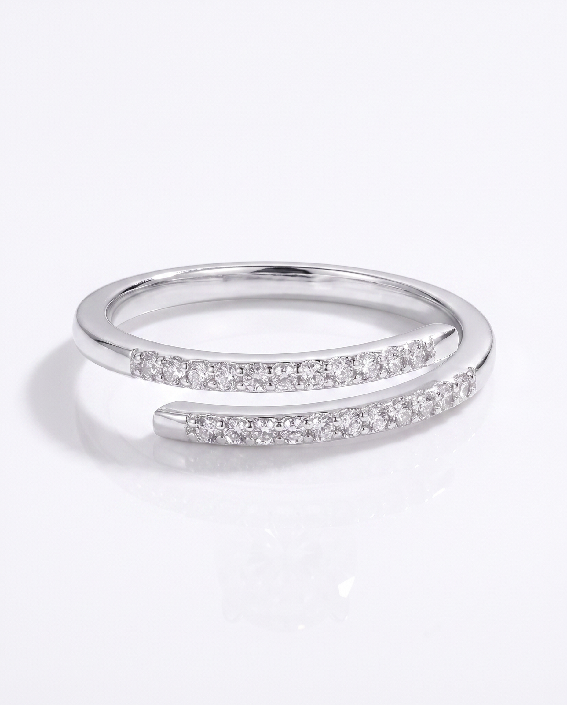 NÚRA- Classic Adjustable Ring