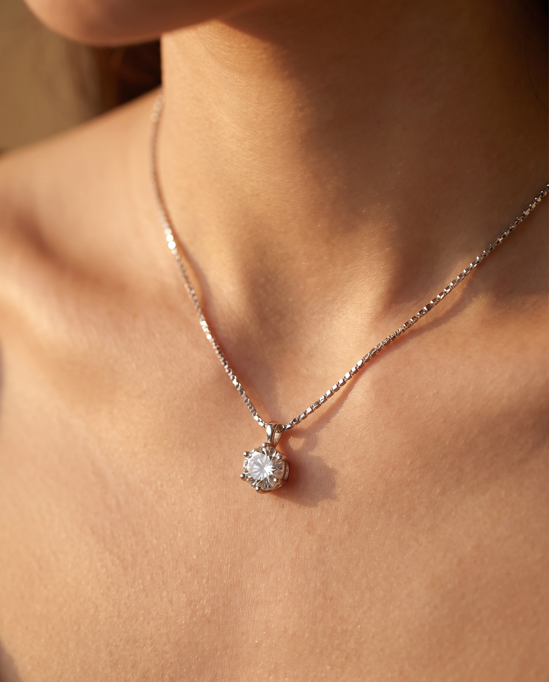NÚRA - Solitaire Moissanite Necklace