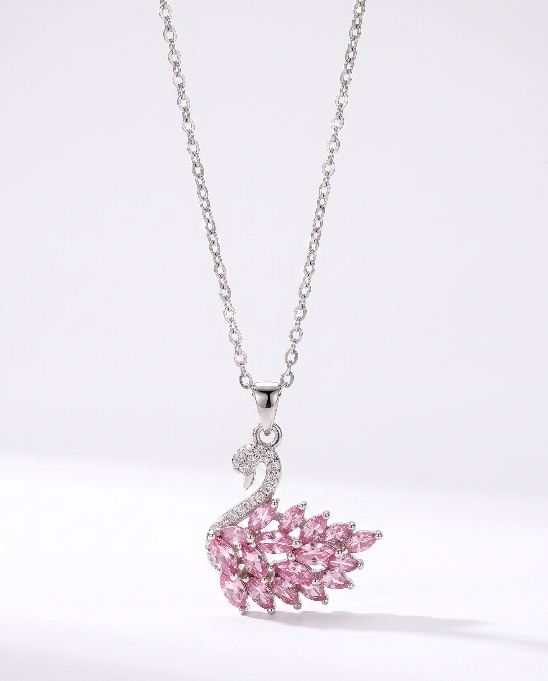 NÚRA - Swan Necklace