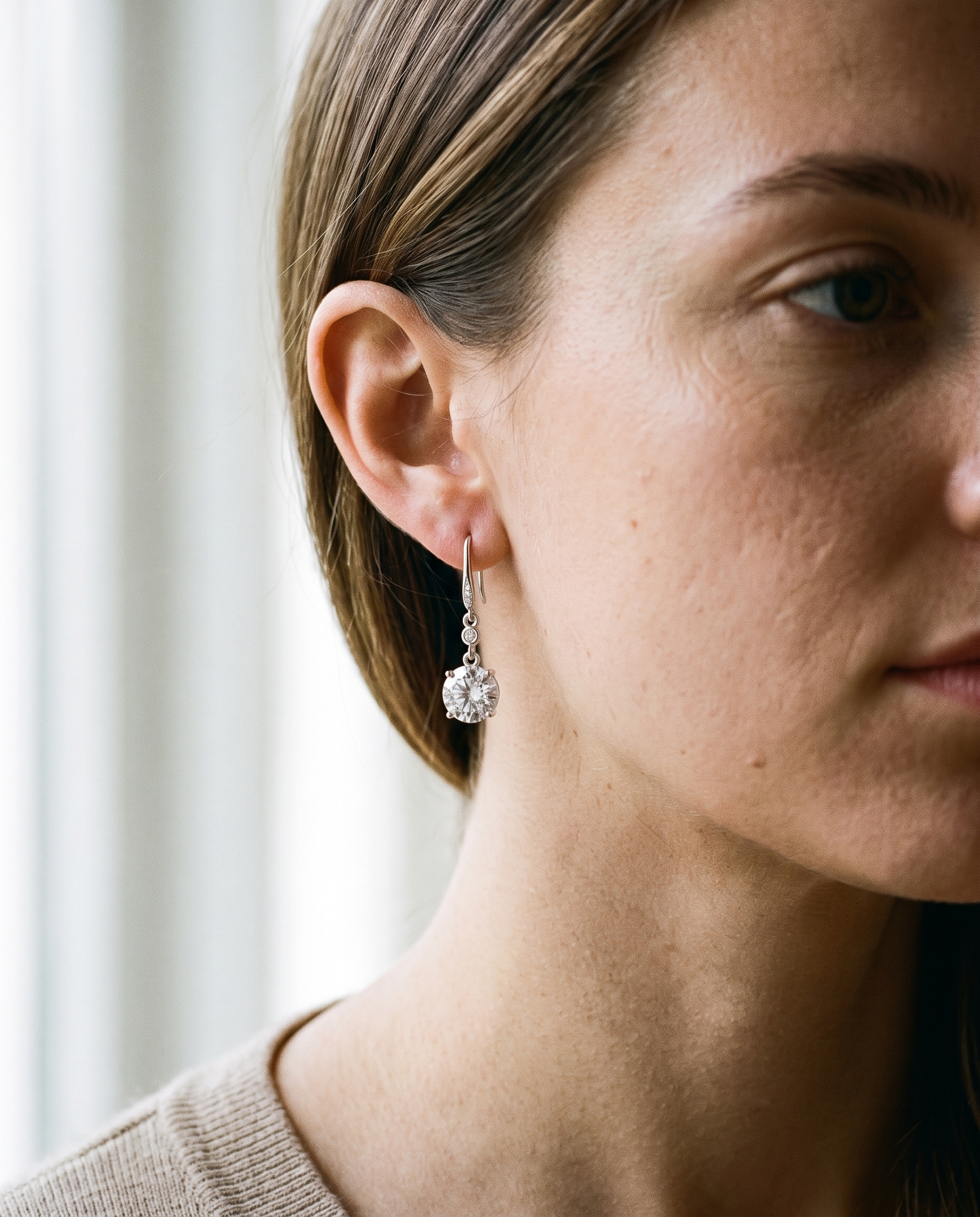 NÚRA - Gem Drop Earrings