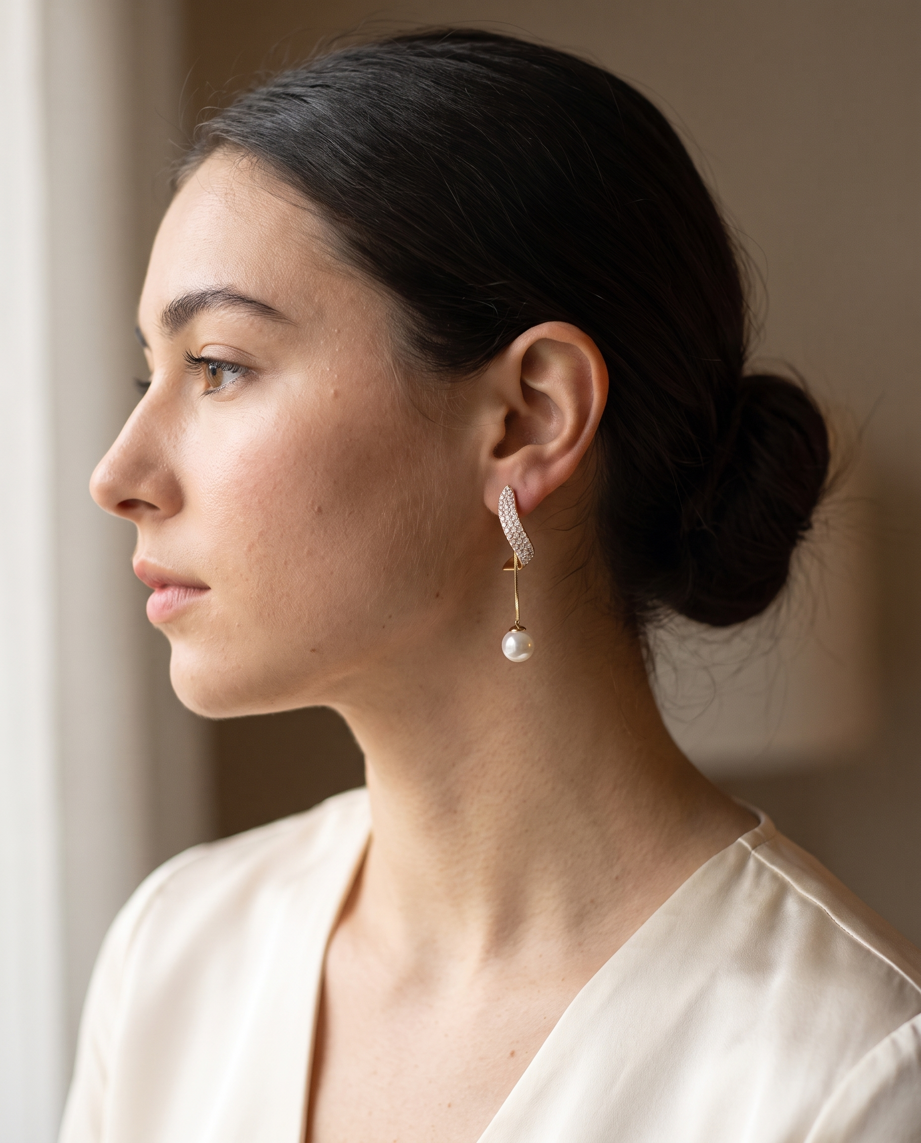 NÚRA - Crystal Cascade Earrings