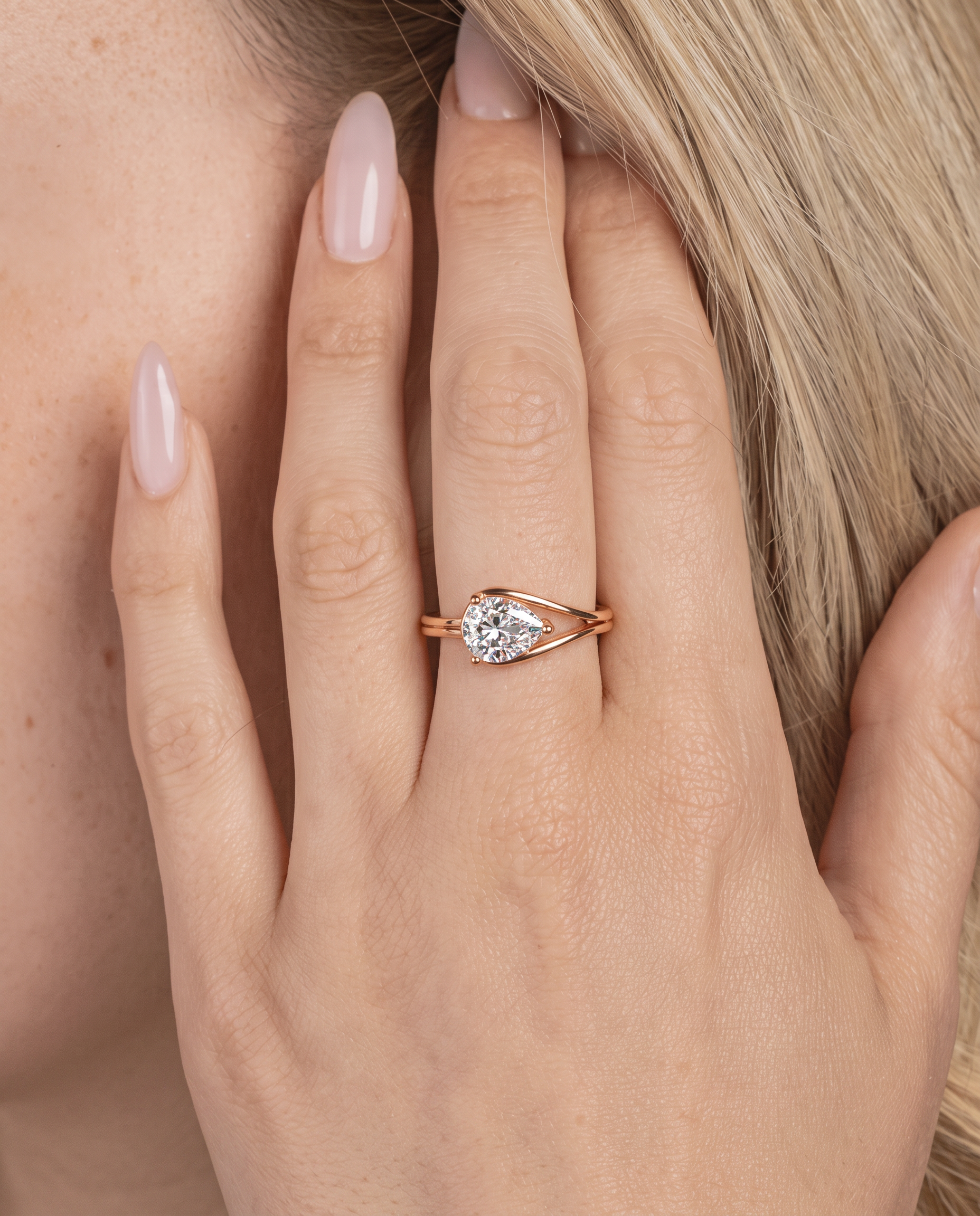 NÚRA - Pear Radiance Ring