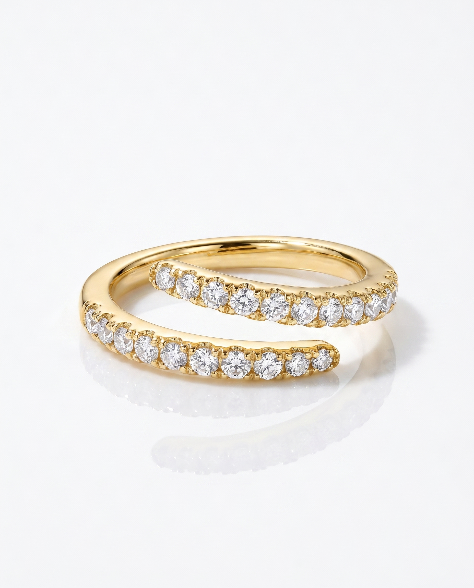 NÚRA- Open Circle Ring