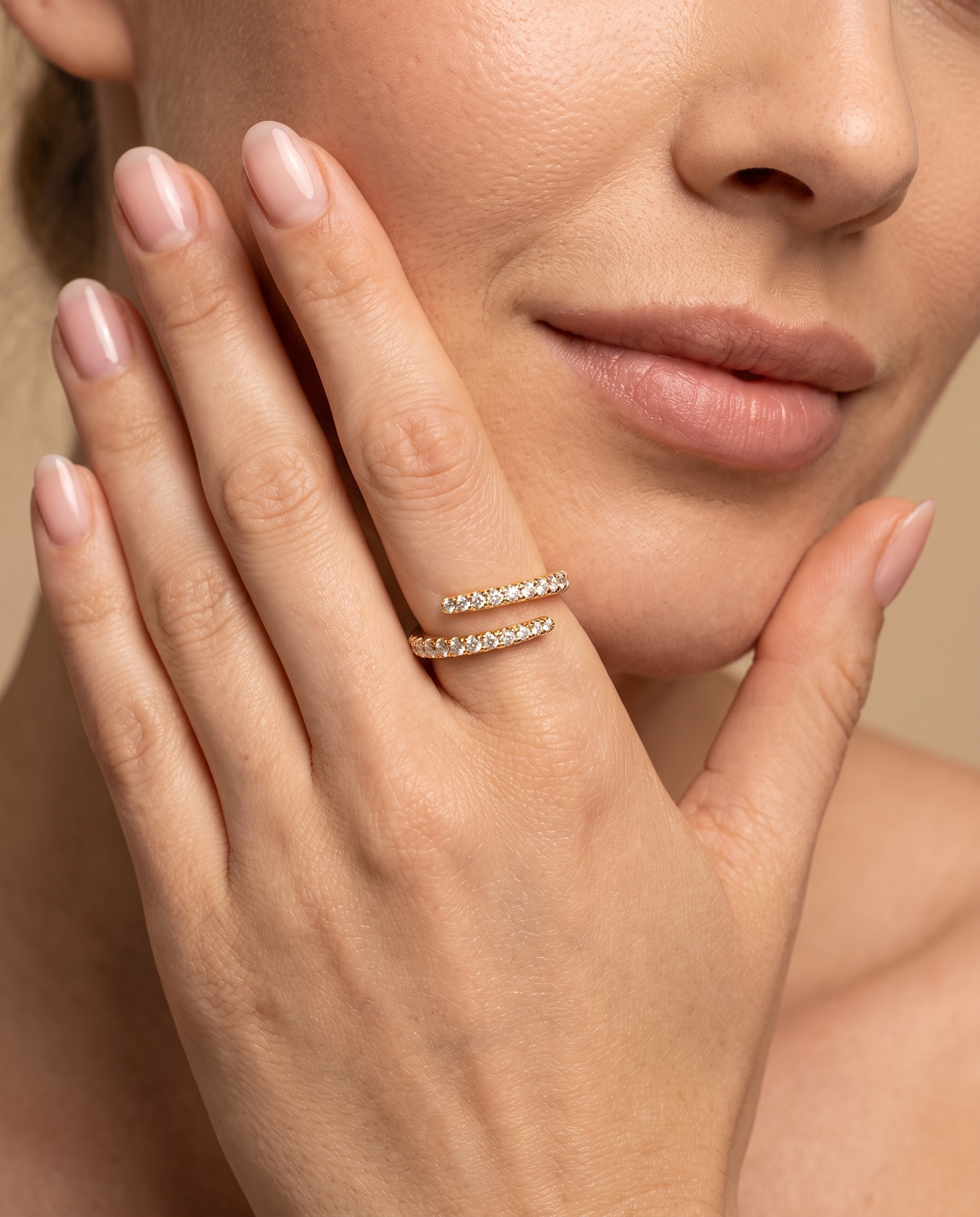 NÚRA- Open Circle Ring