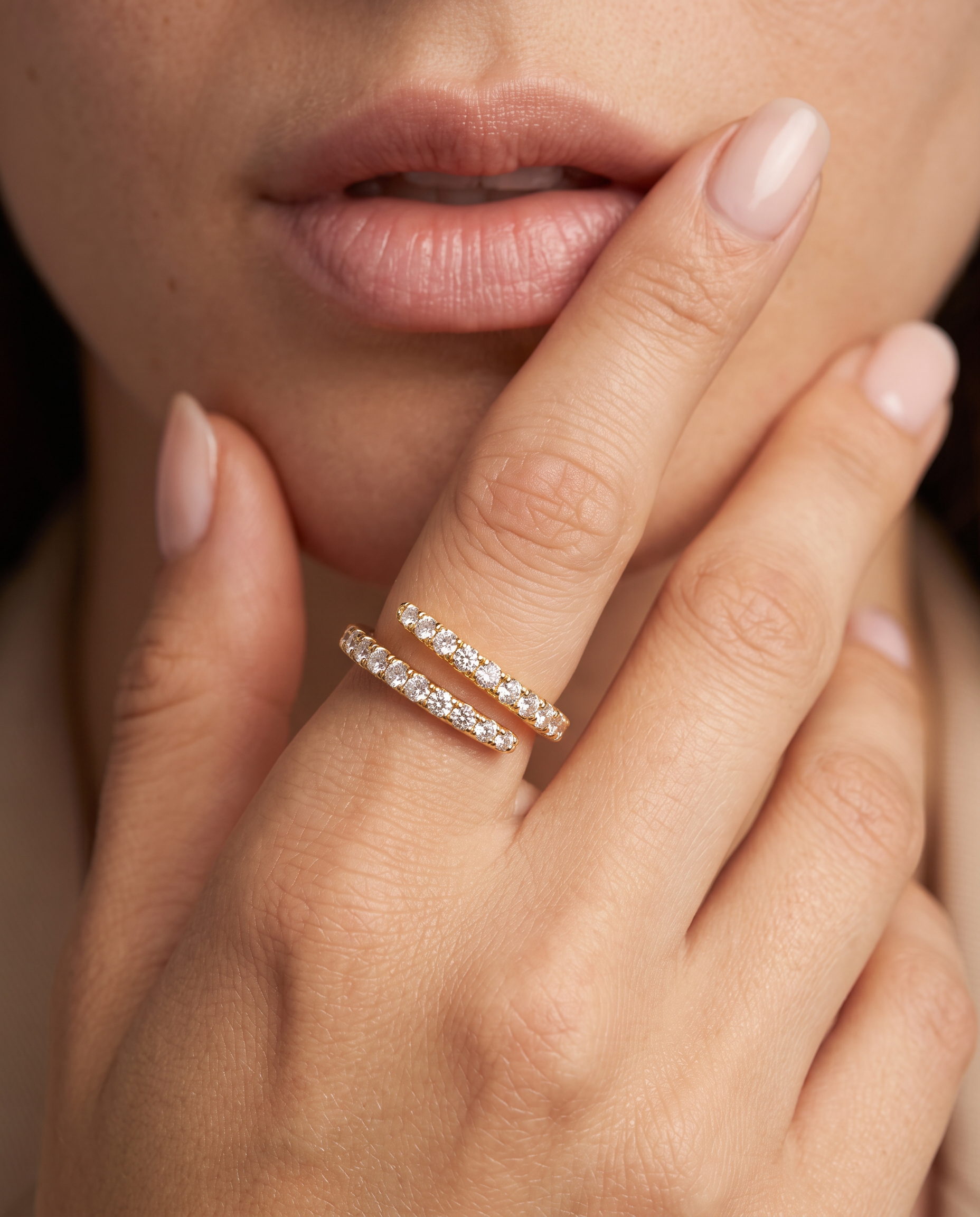NÚRA- Open Circle Ring