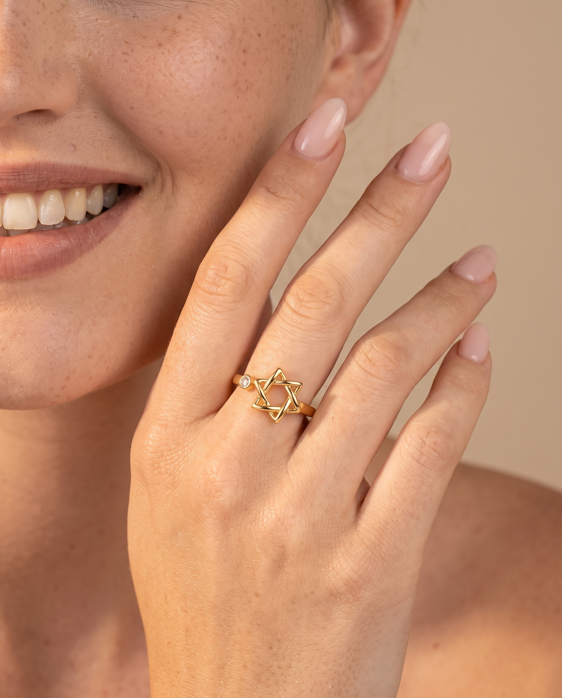 NÚRA - Star of David Ring