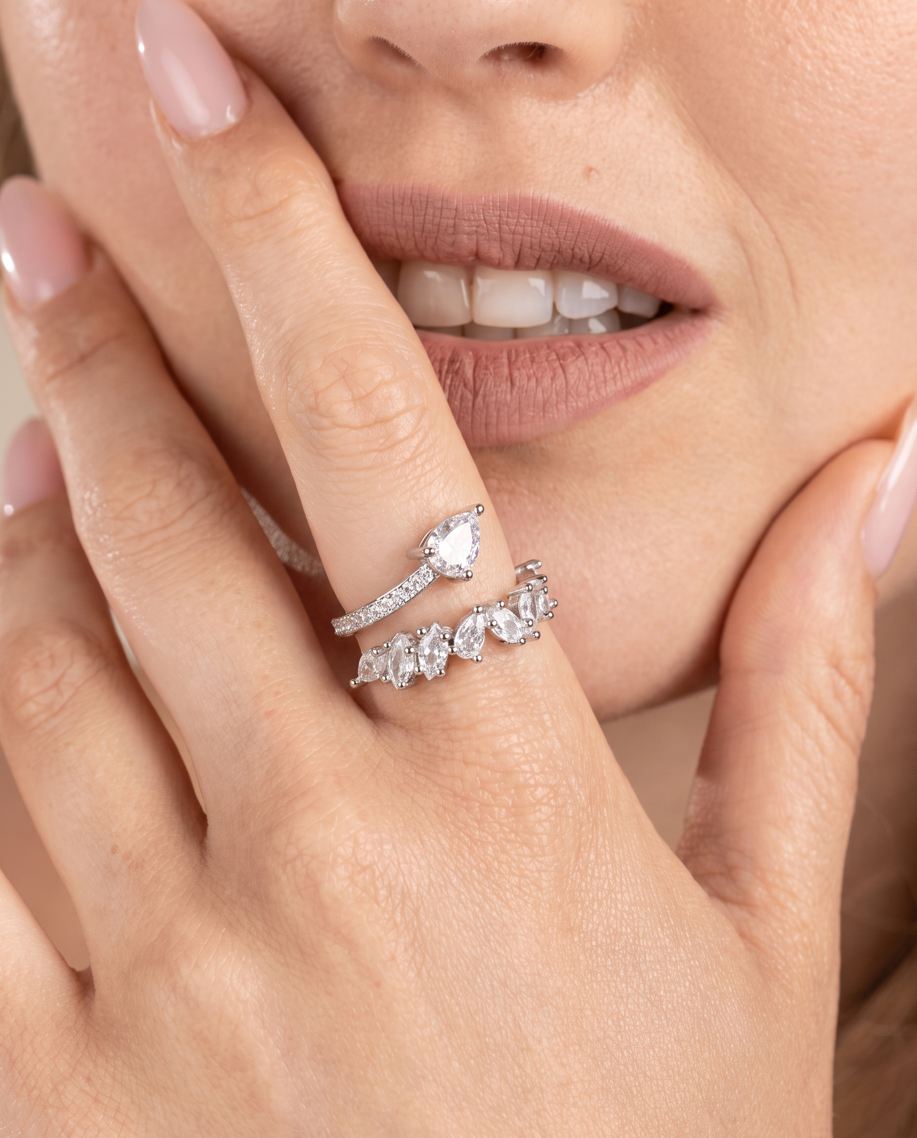 NÚRA-Modern Statement Ring