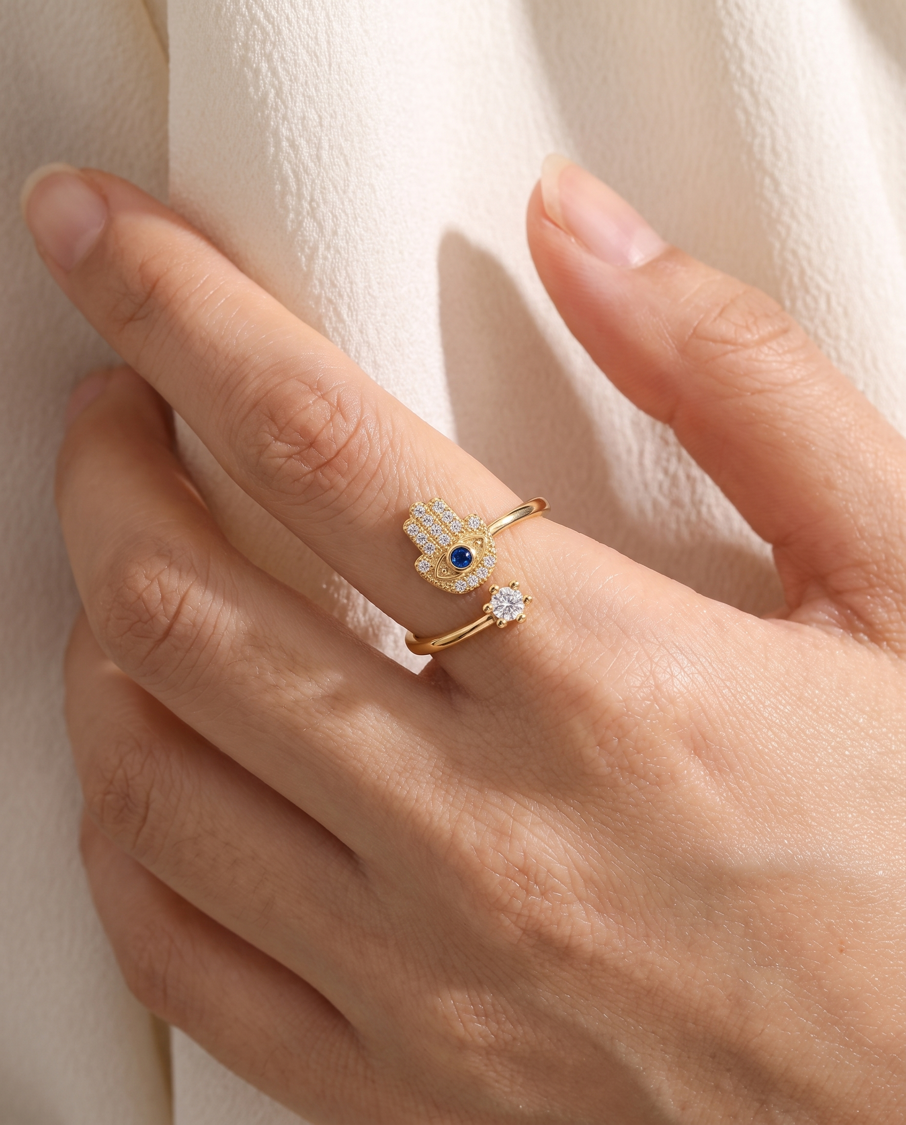 NÚRA - Hamsa Protection Ring