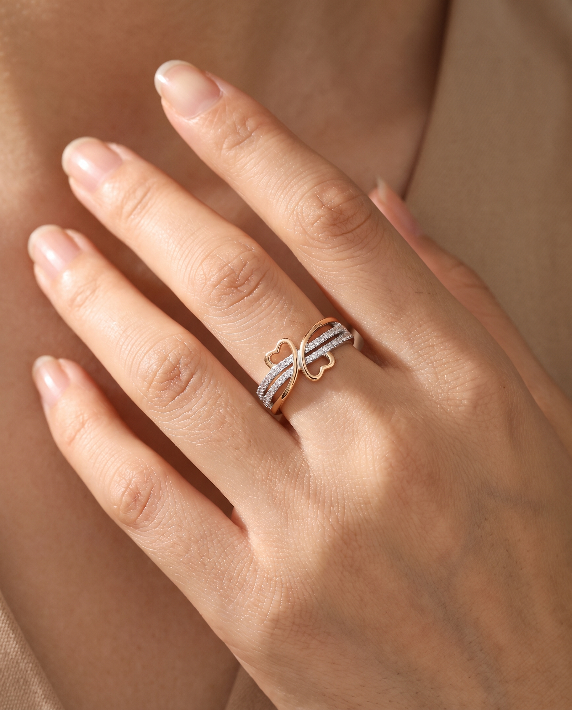 NÚRA - Infinity Heart Ring