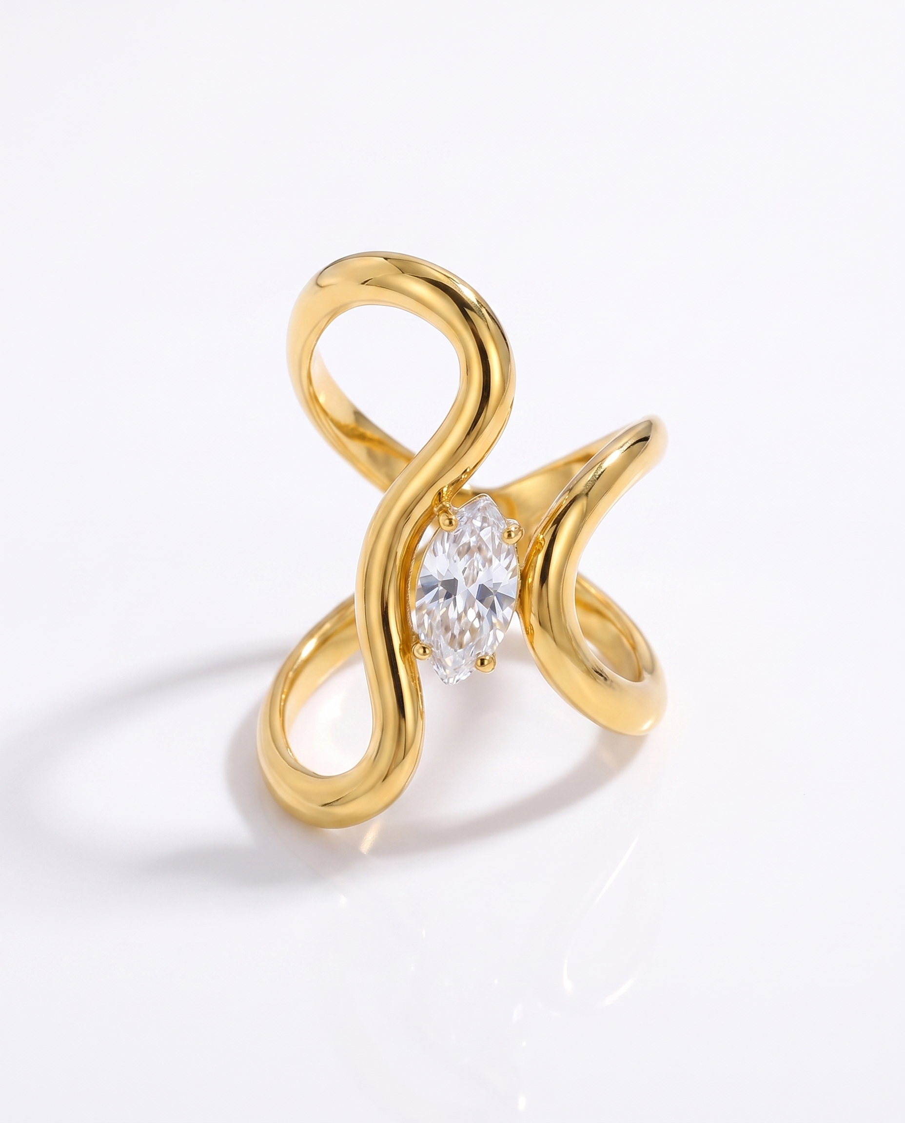 NÚRA - Wild Stone Ring