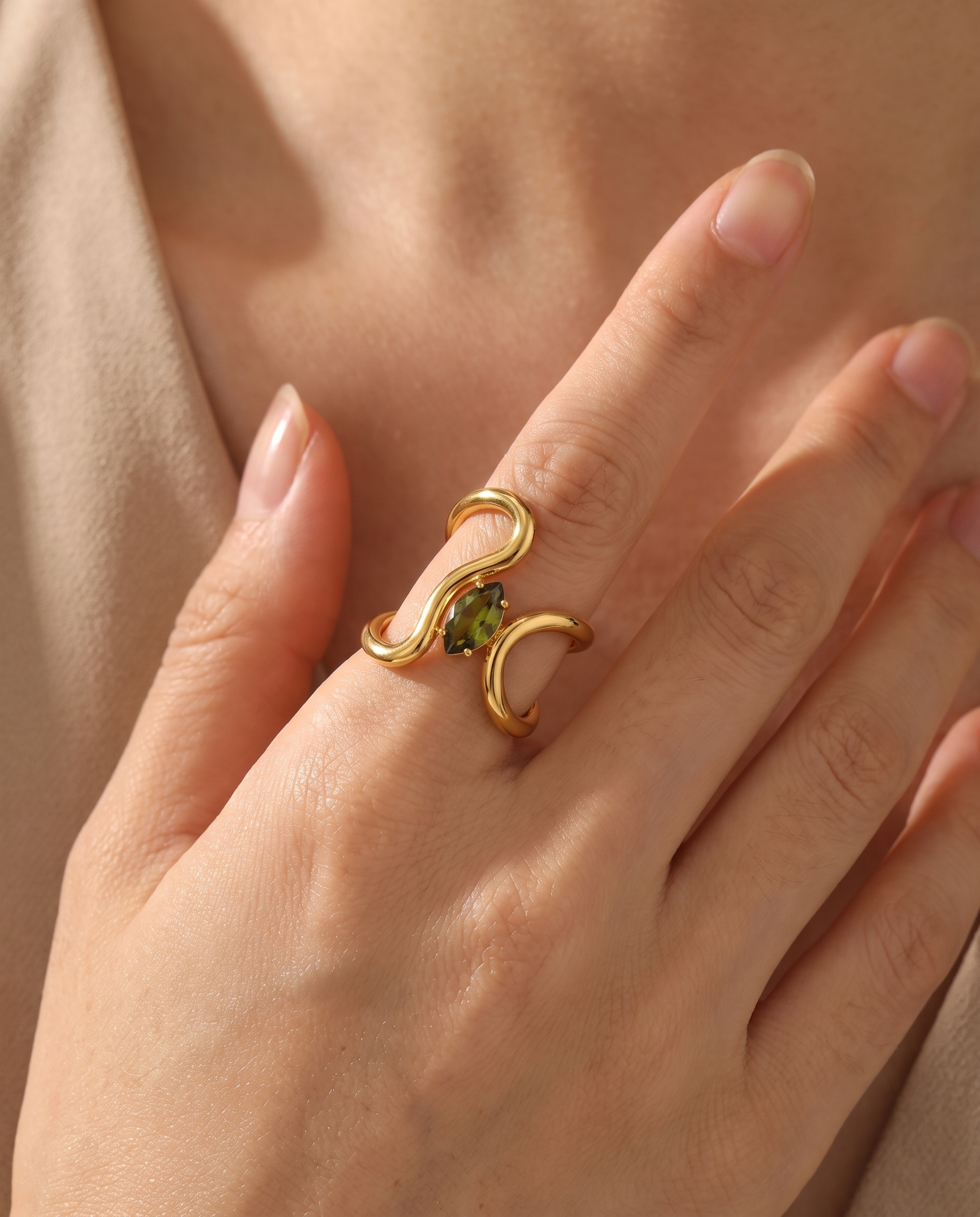 NÚRA - Wild Stone Ring