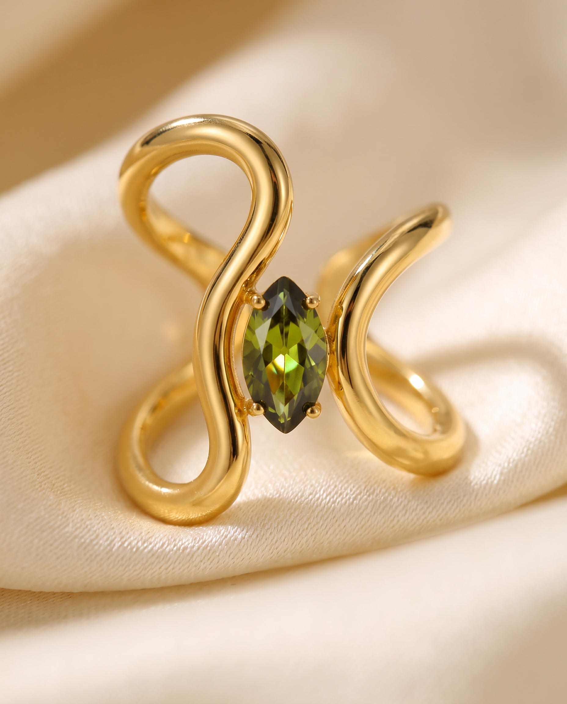 NÚRA - Wild Stone Ring
