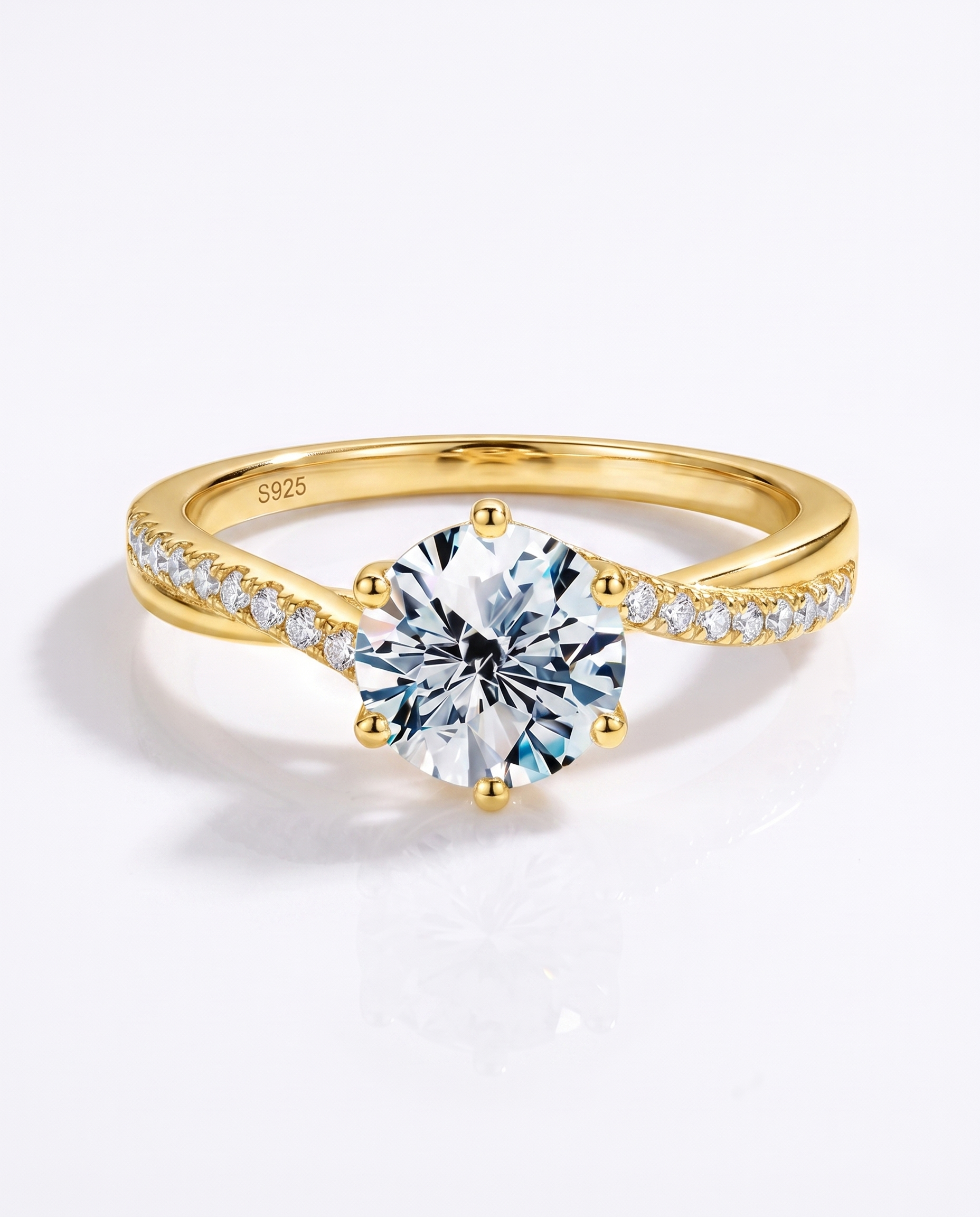 NÚRA -Twisted Solitaire Ring