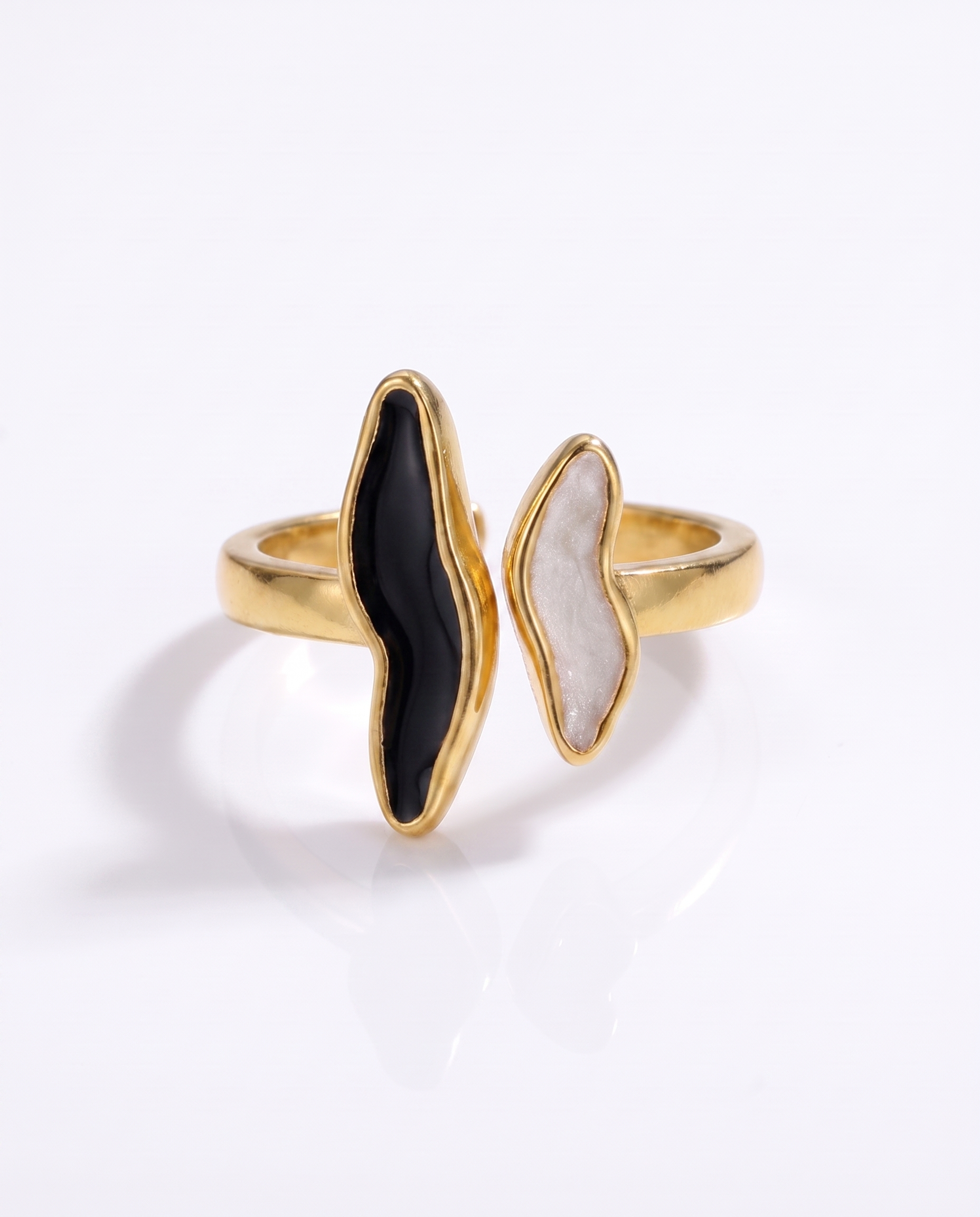 NÚRA - Drip Punk Ring