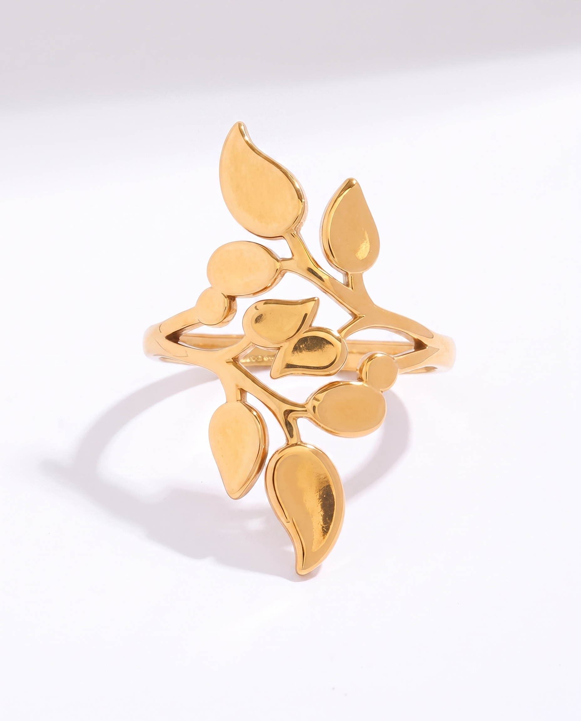 NÚRA - Leaf Open Ring