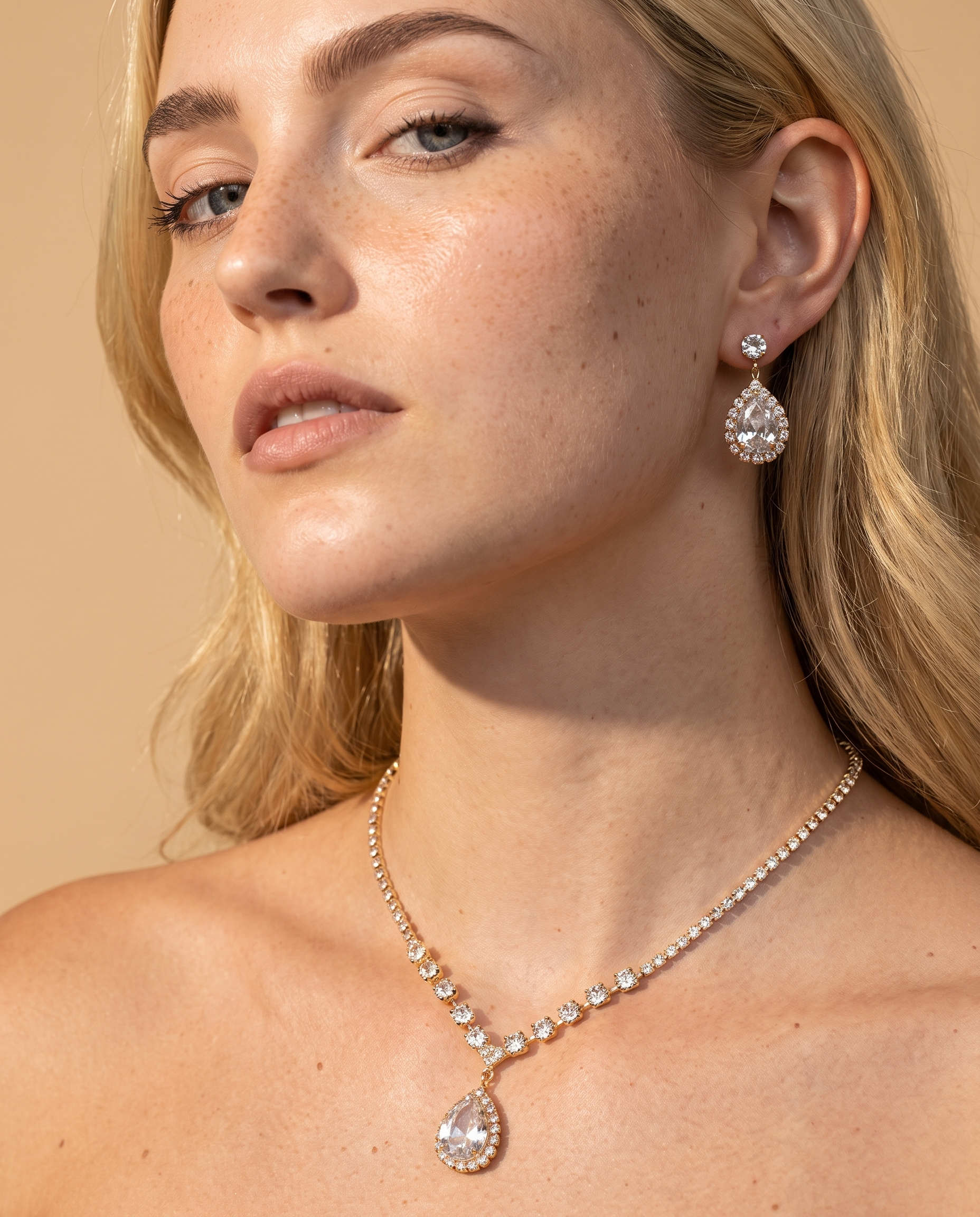 NÚRA - Teardrop Jewelry Set