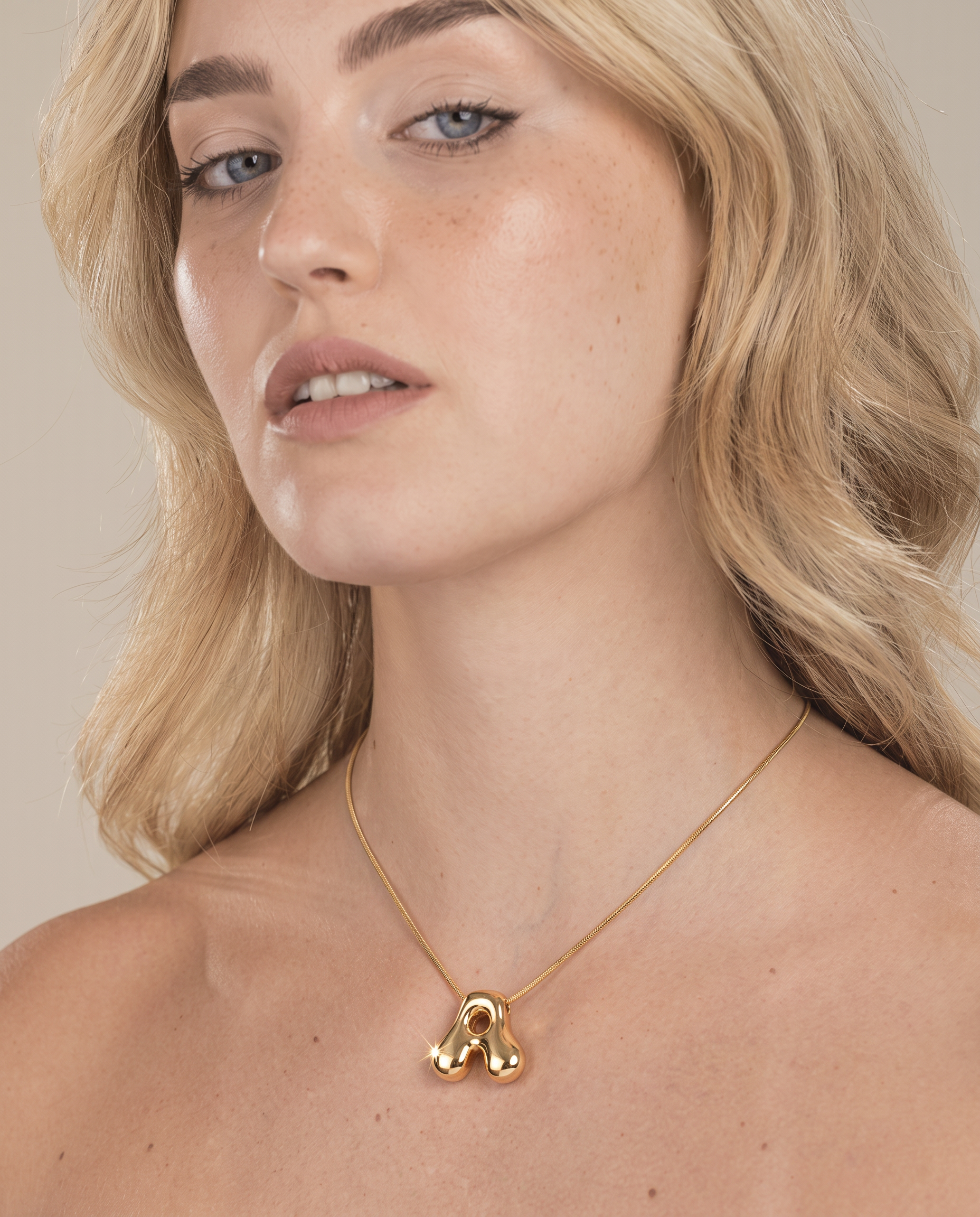 NÚRA - Bubble Initial Necklace