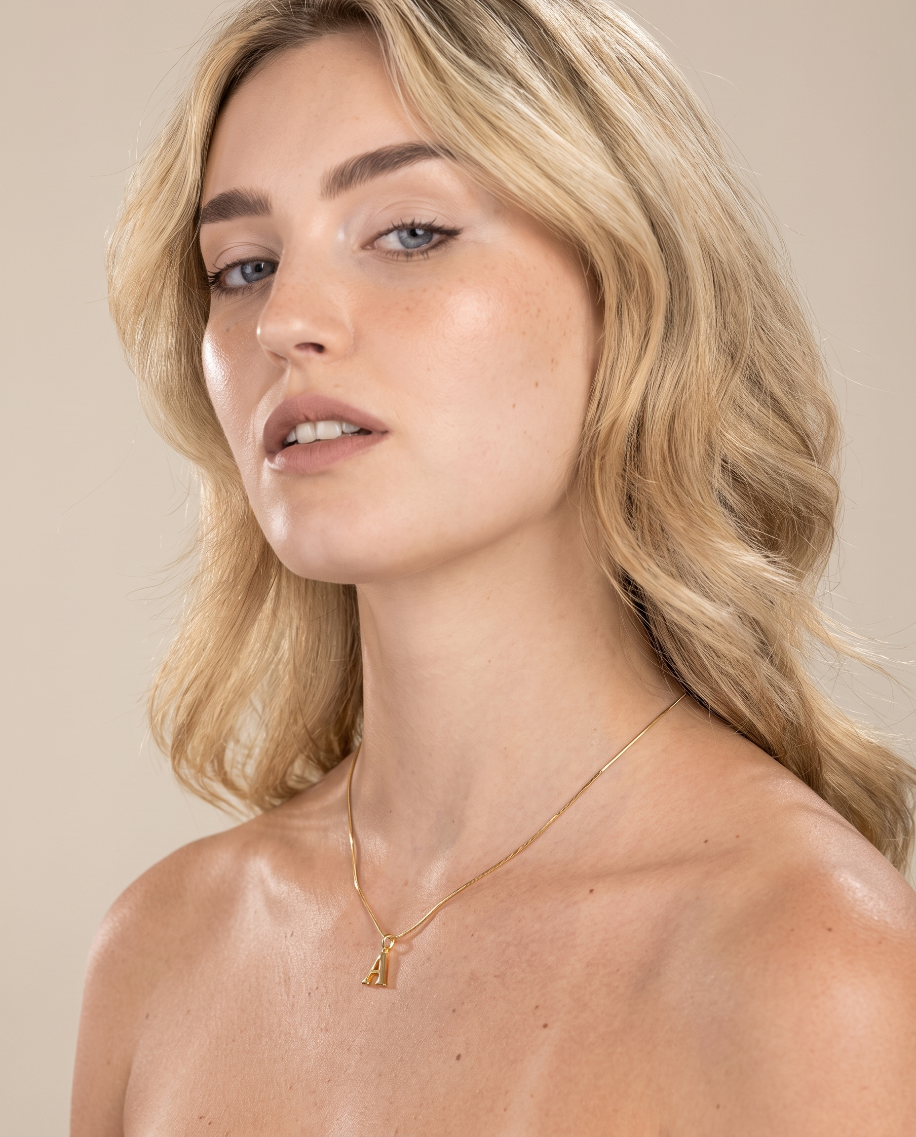 NÚRA - Delicate Letter Necklace