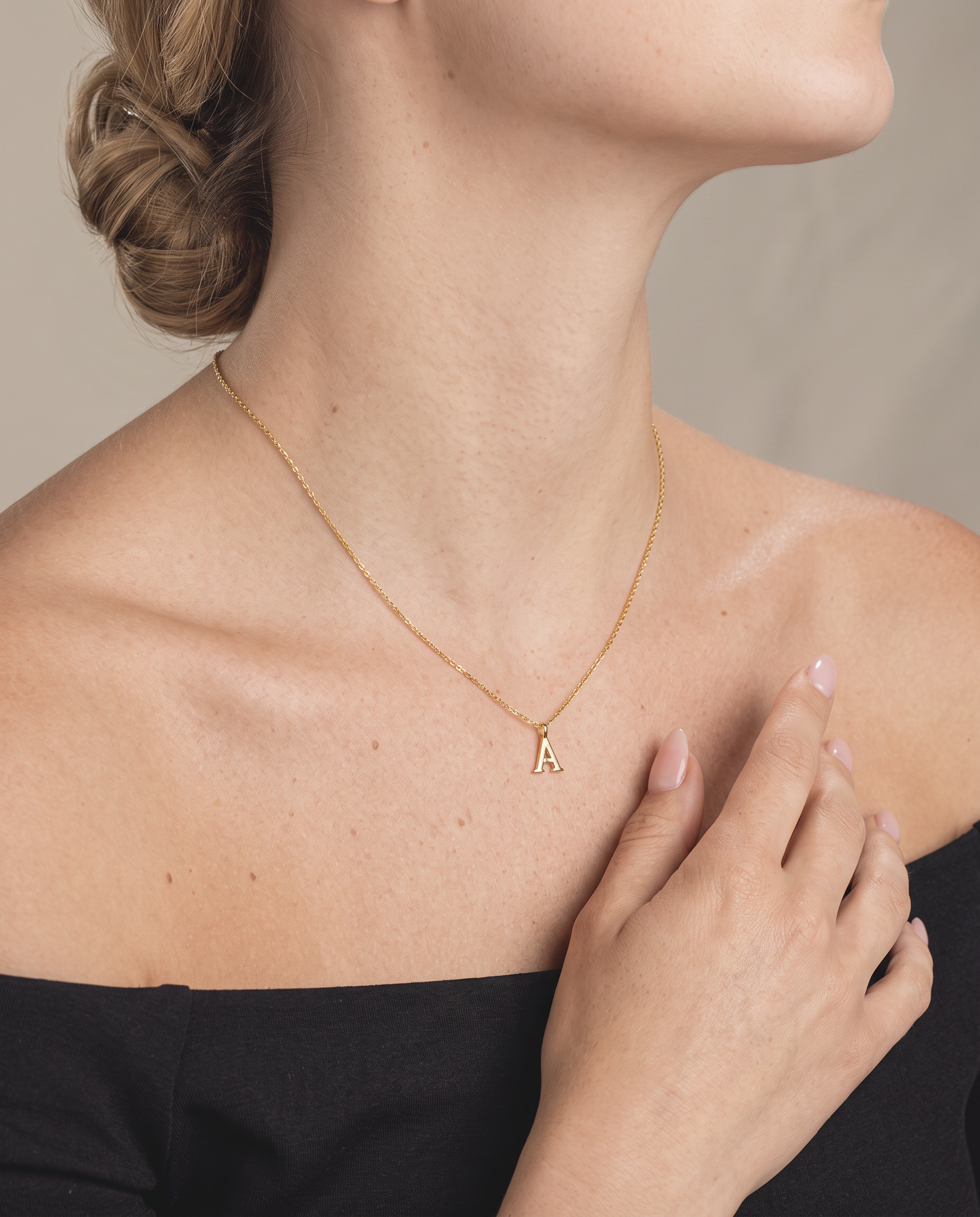 NÚRA - Delicate Letter Necklace