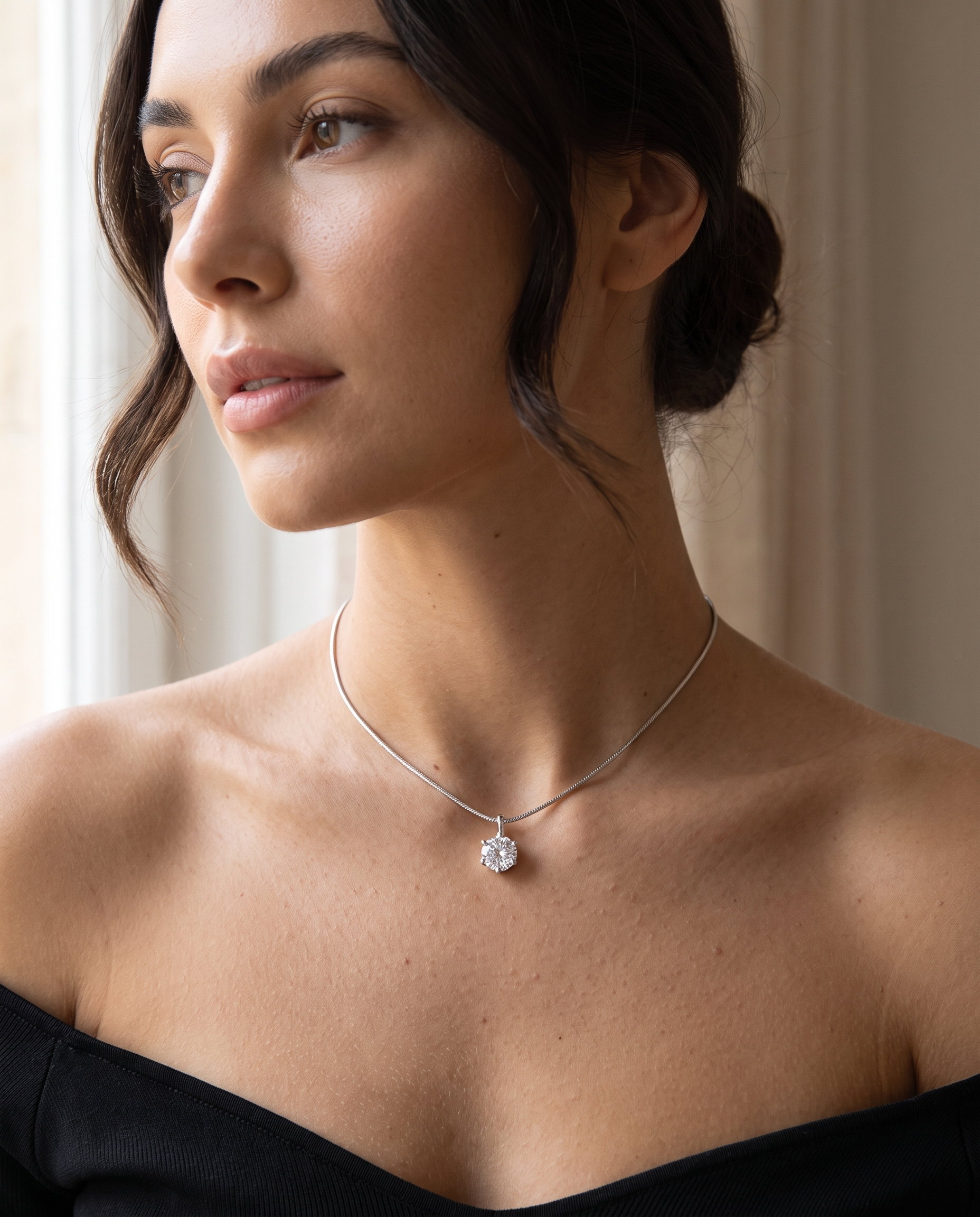 NÚRA - Star Zircon Necklace