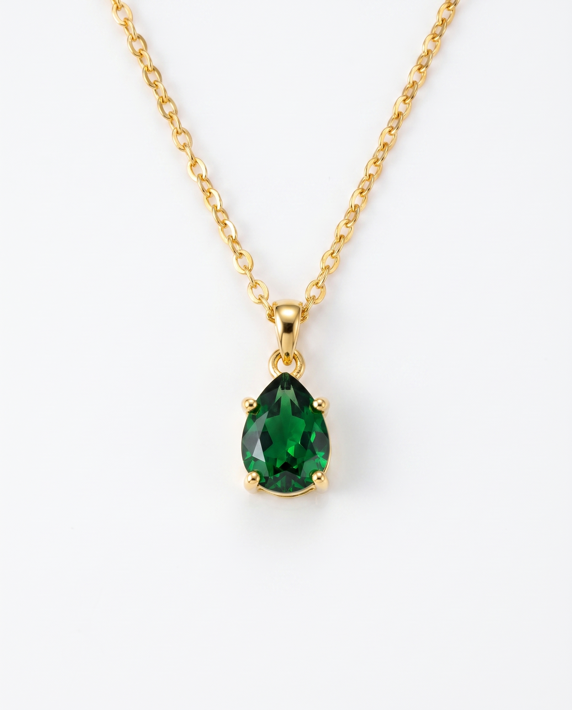 NÚRA - Vintage Emerald Necklace