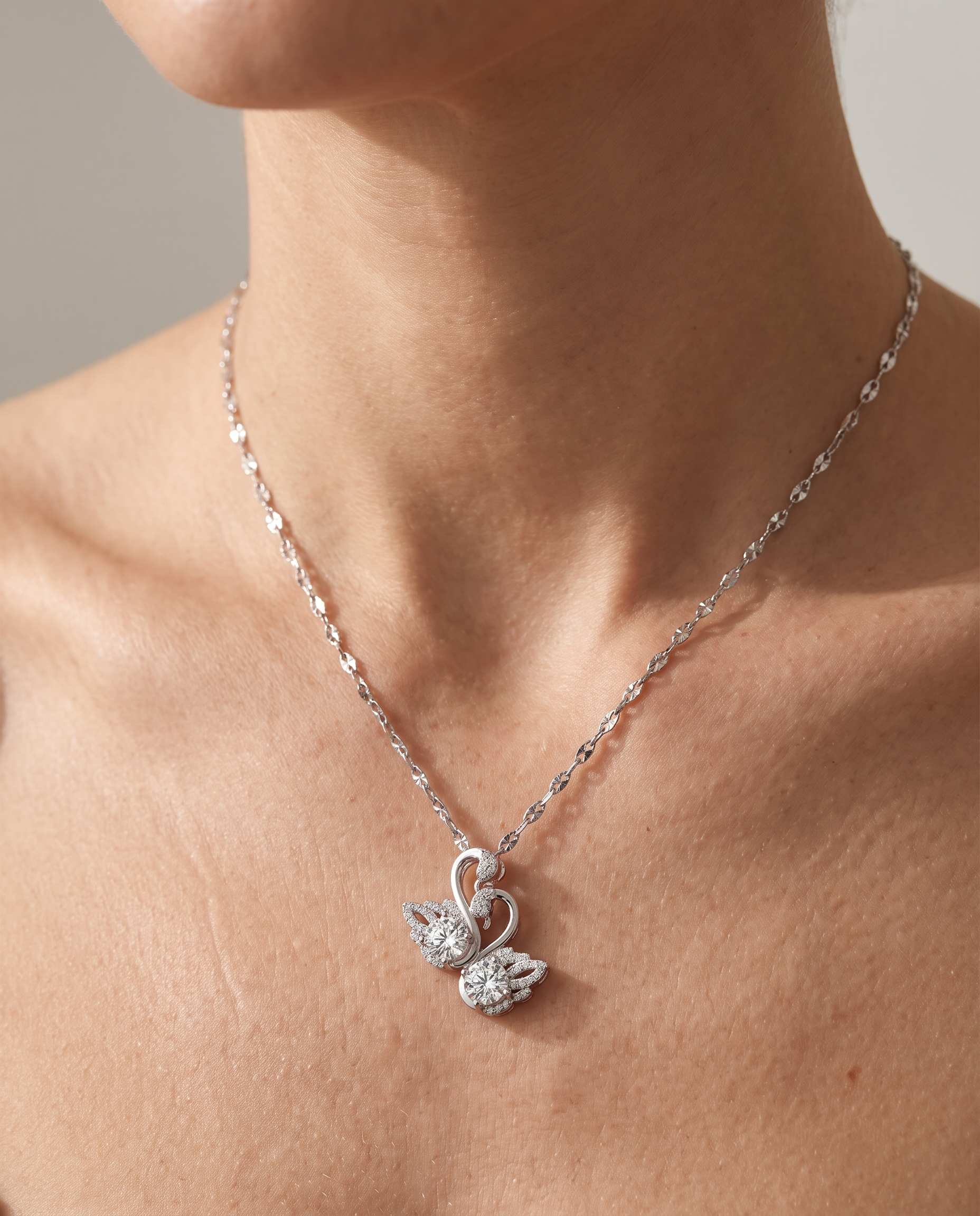 NÚRA -Bridal Moissanite Necklace