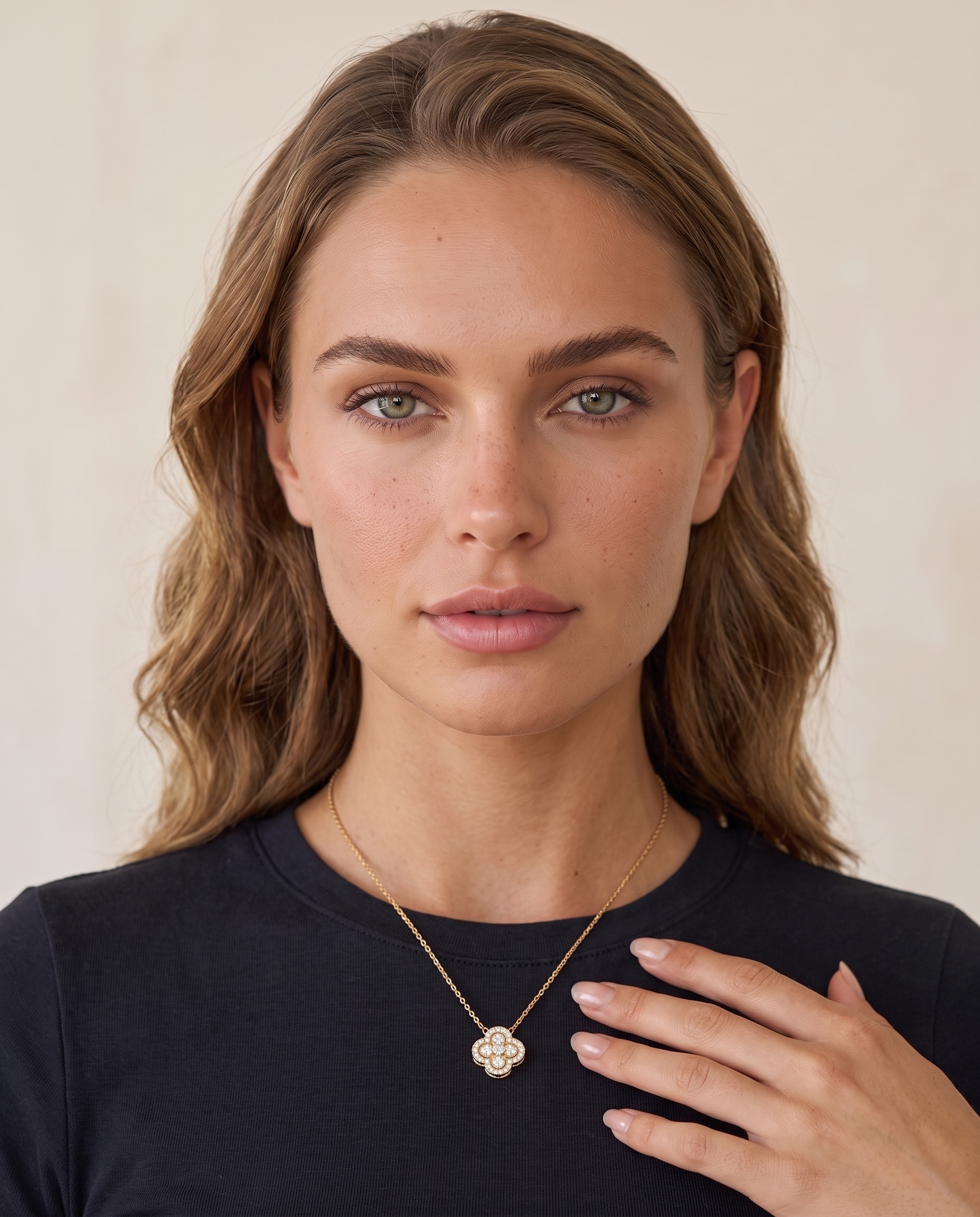 NÚRA - Bloom Moissanite Necklace