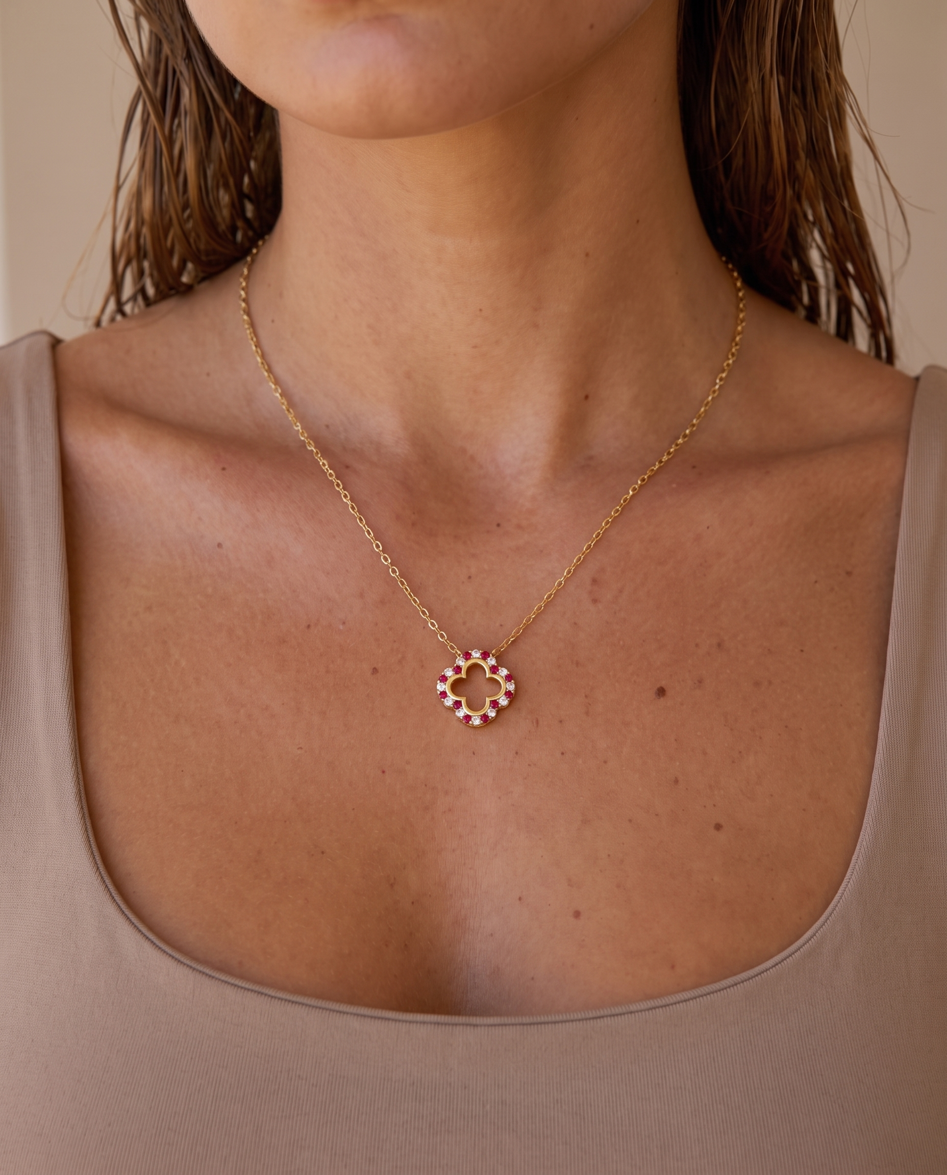 NÚRA - Ruby Clover Necklace
