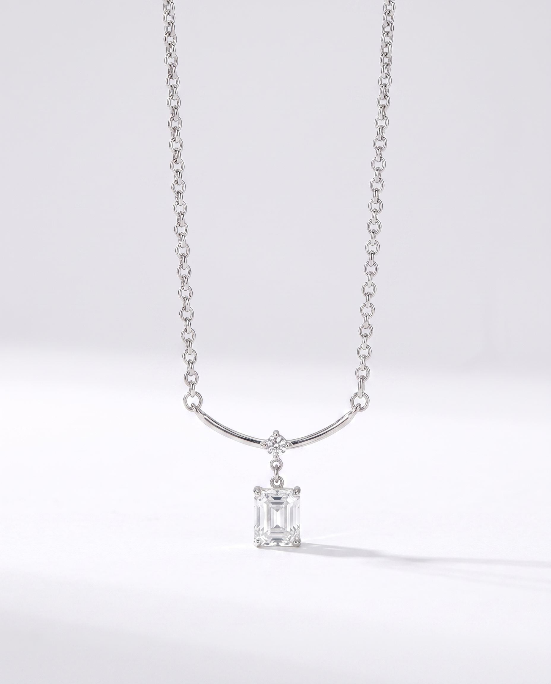 NÚRA - Emerald Cut Necklace