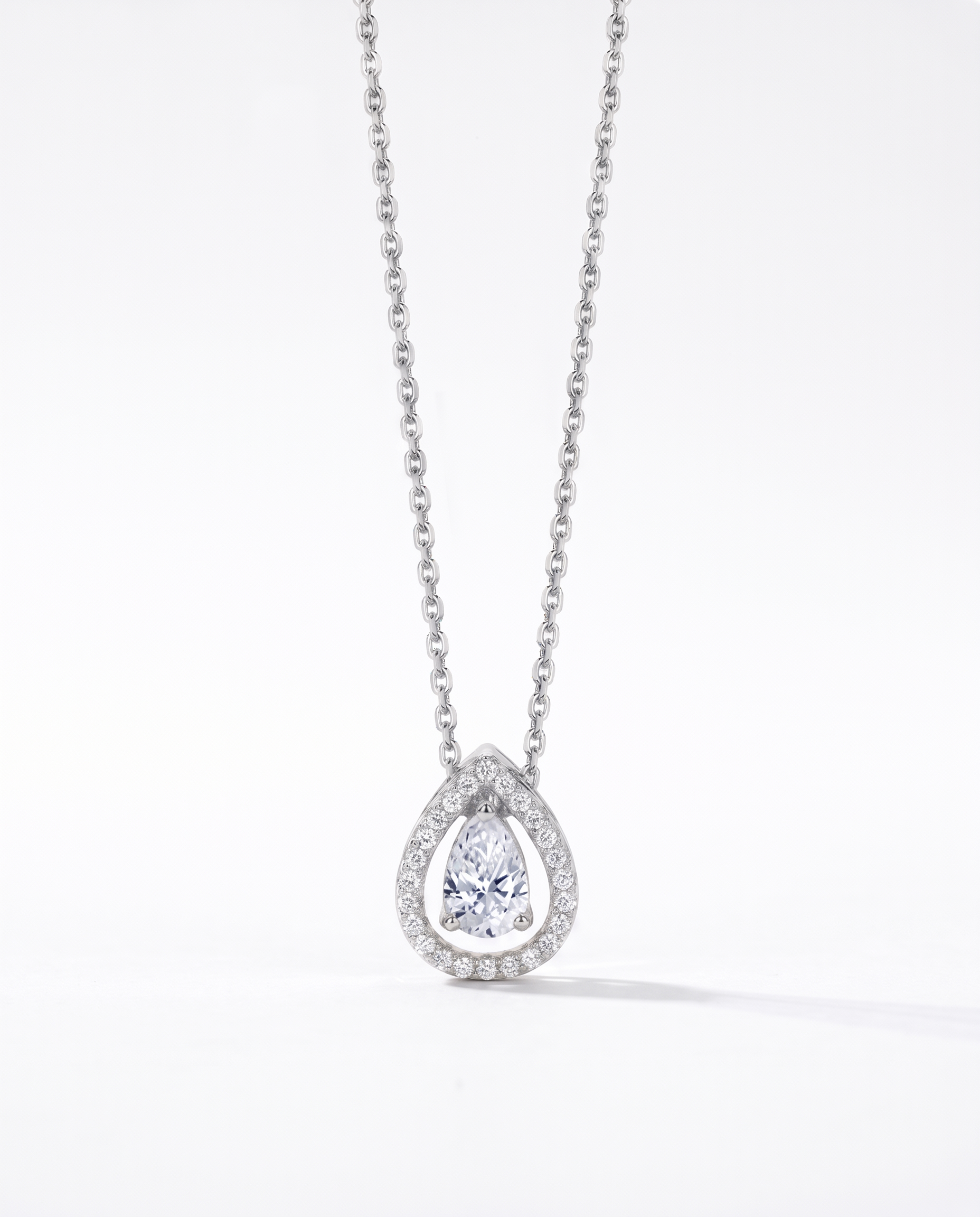 NÚRA - Halo Drop Necklace