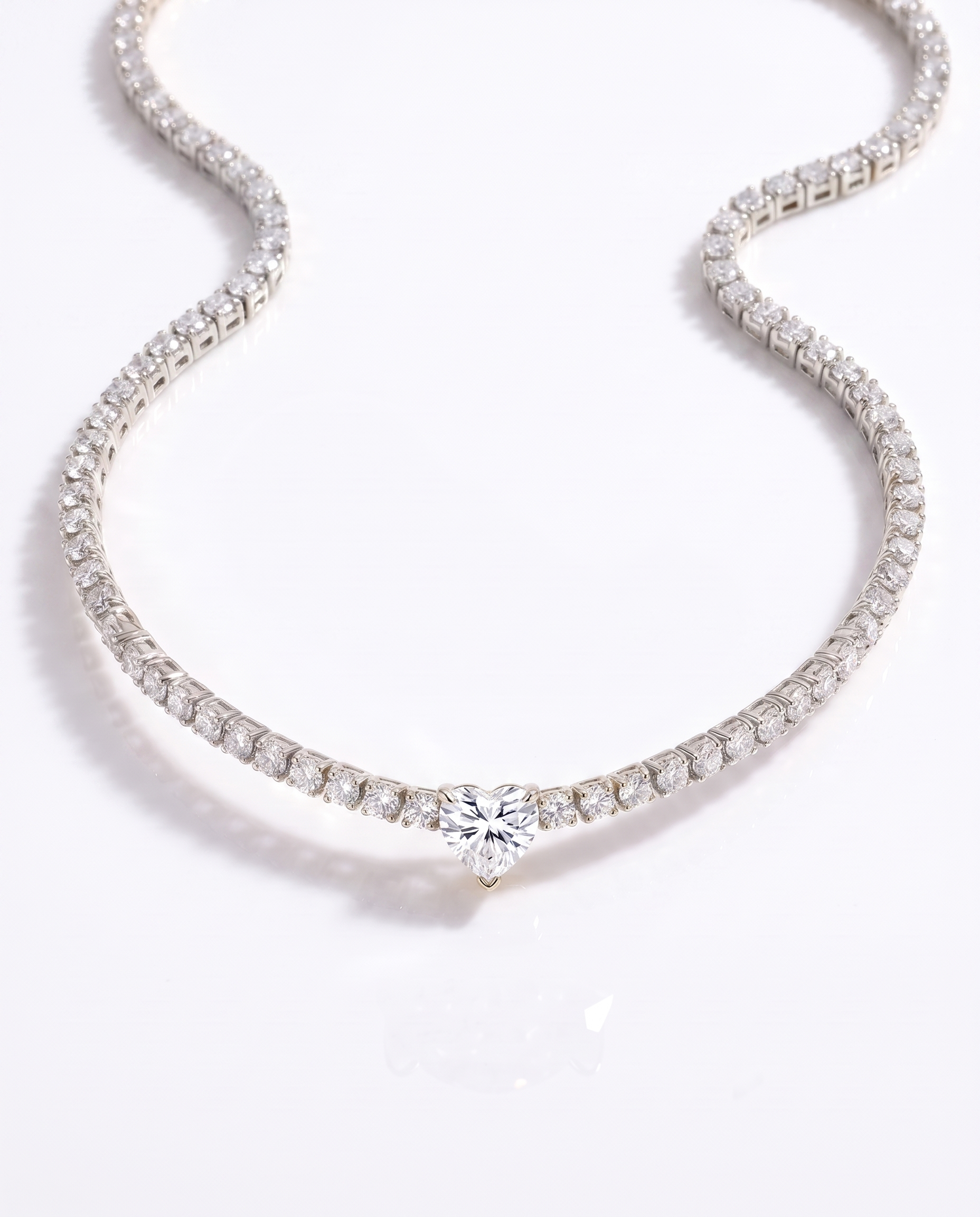 NÚRA - Heart Tennis Necklace