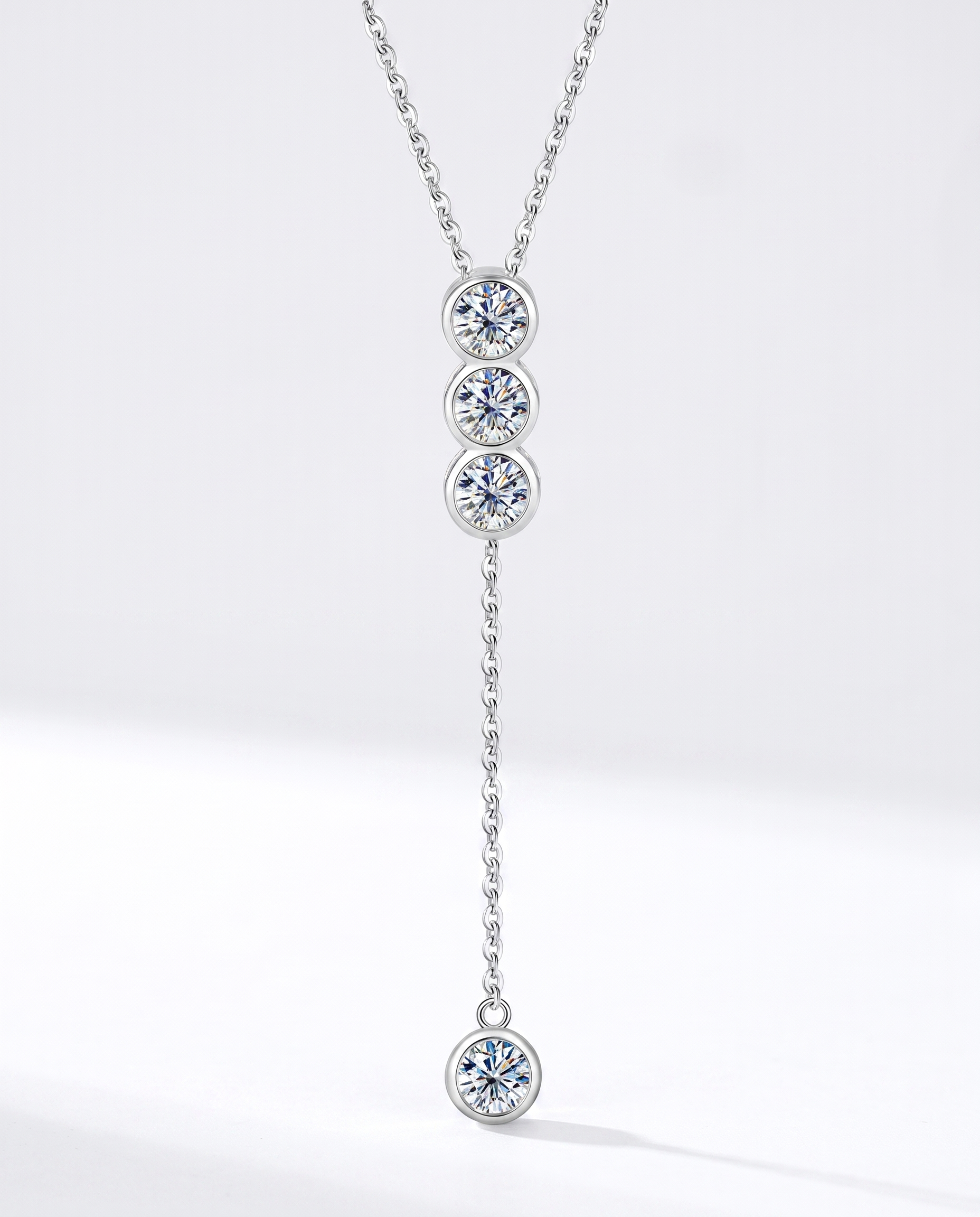 NÚRA - Petite Moissanite Necklace