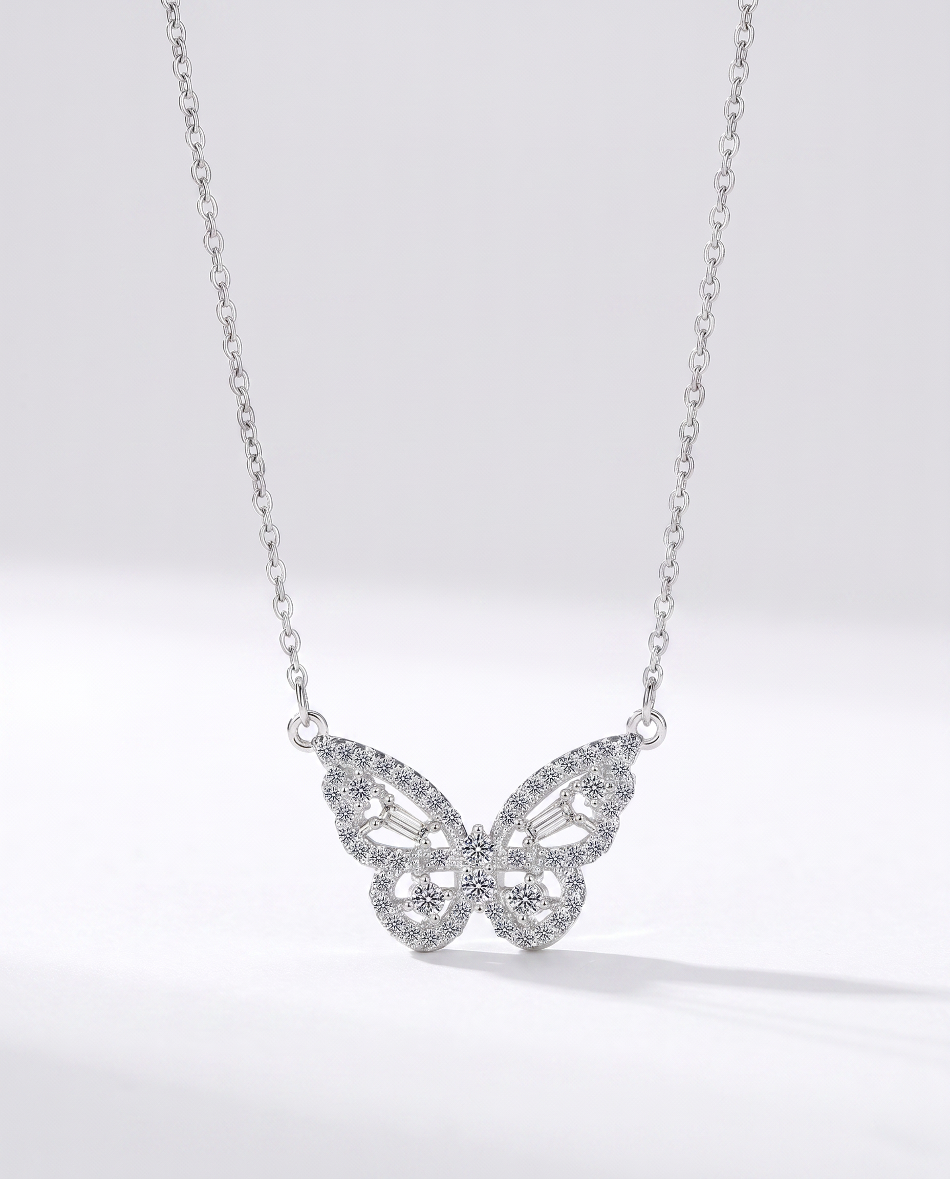 NÚRA - Butterfly Necklace