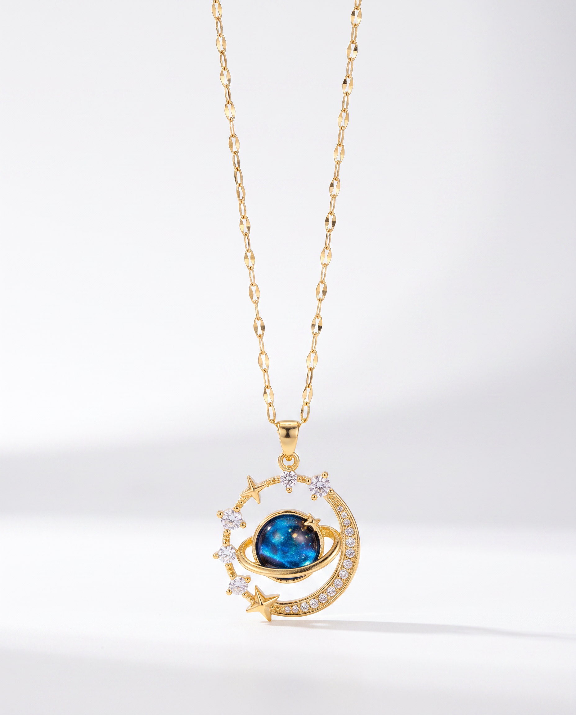 NÚRA - Star & Moon Necklace