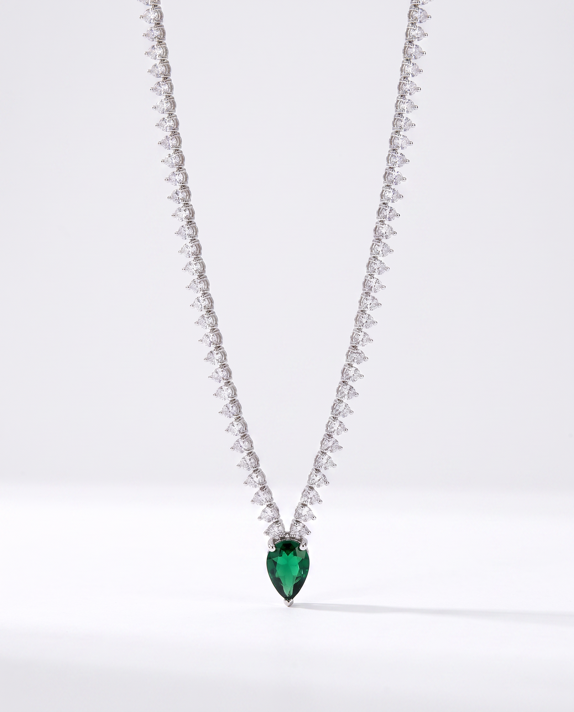 NÚRA - Lagoon Drop Necklace