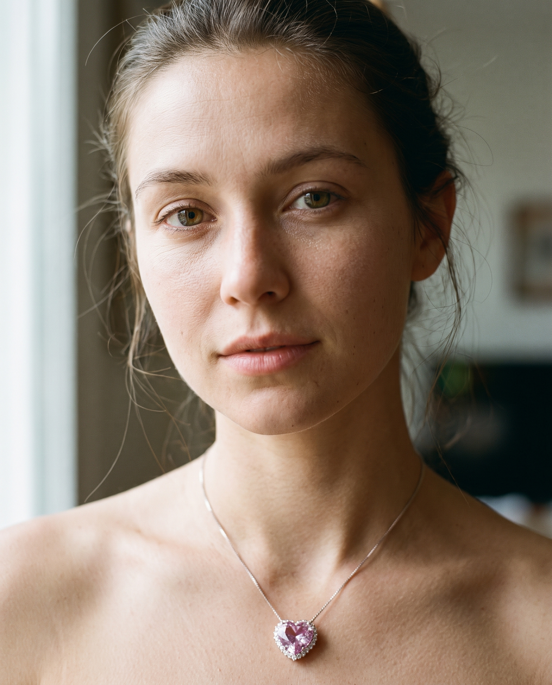 NÚRA - Pink Heart Necklace