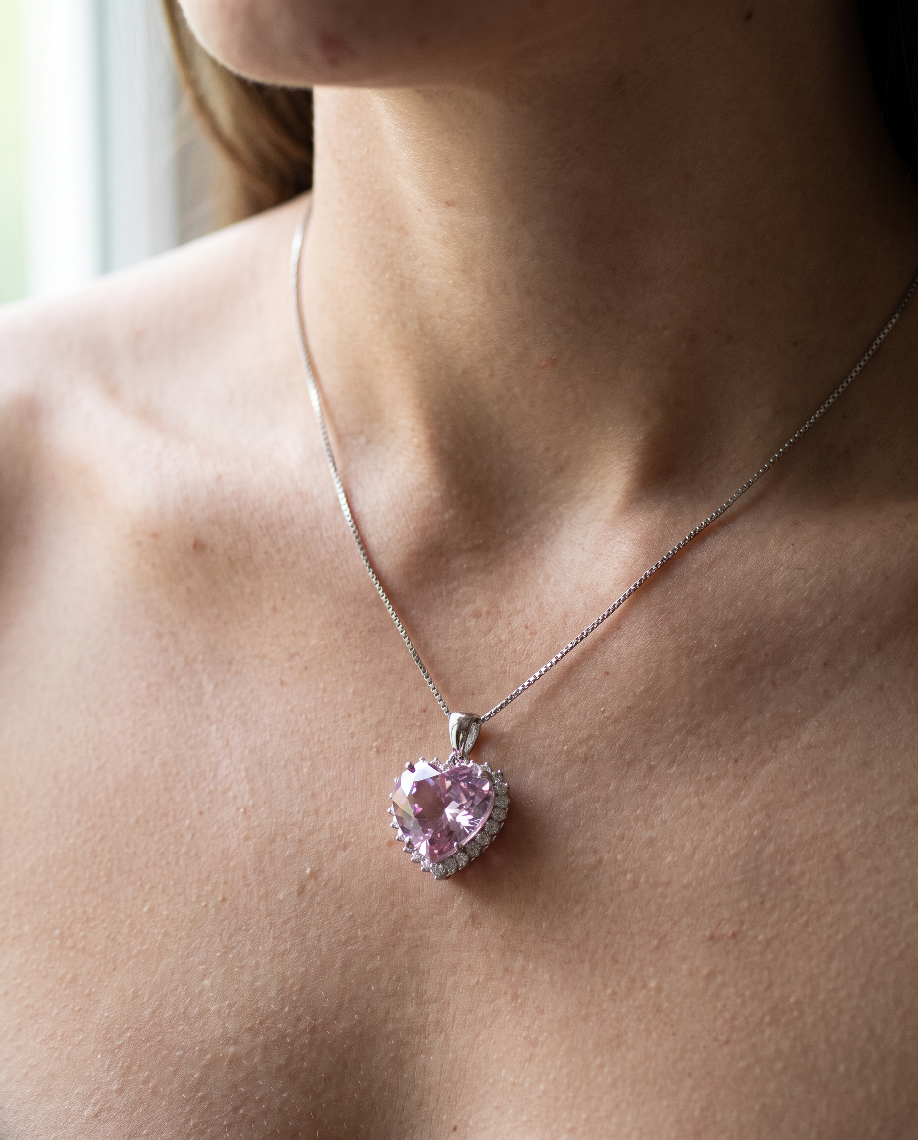 NÚRA - Pink Heart Necklace
