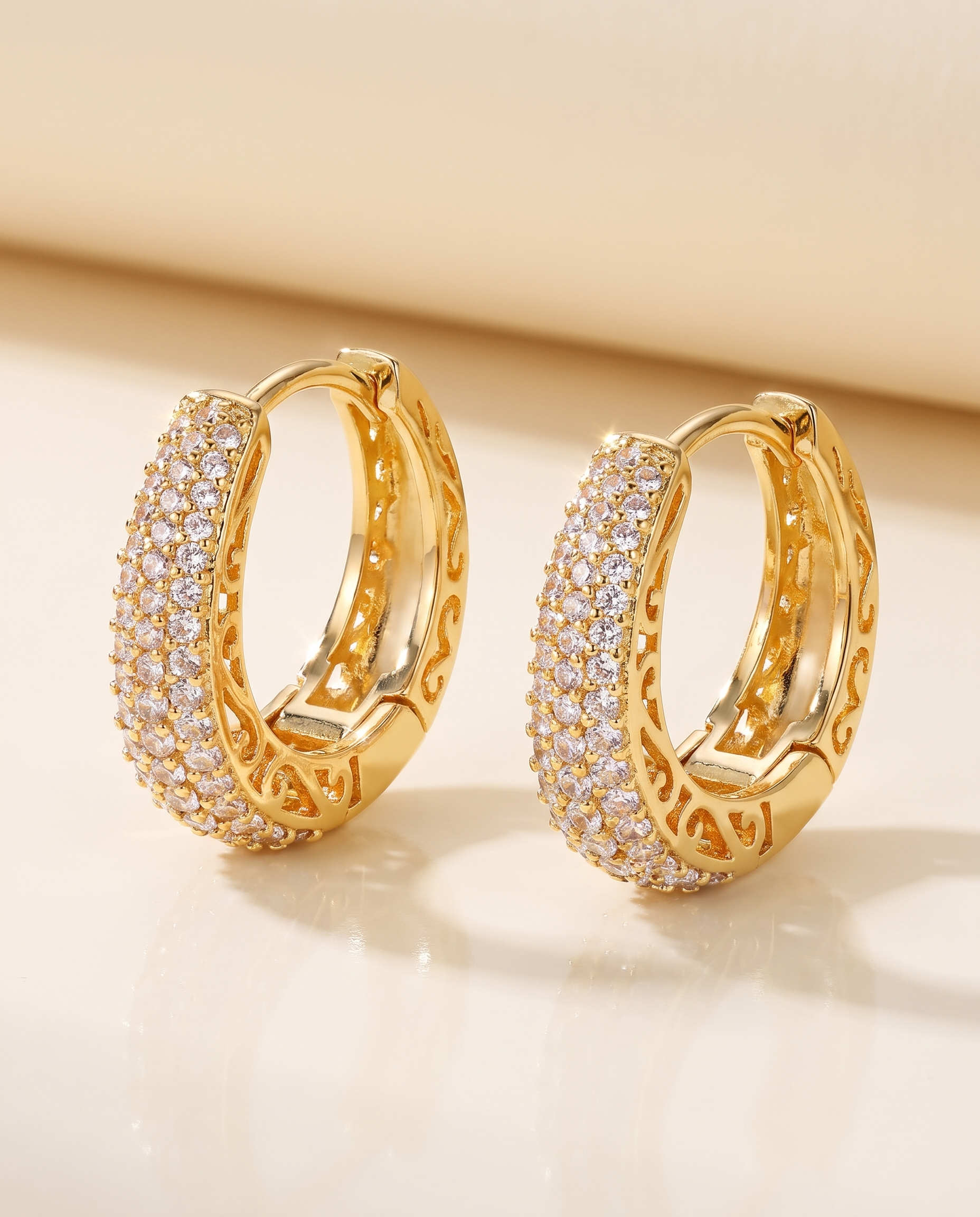 NÚRA - Vintage Circle Hoops