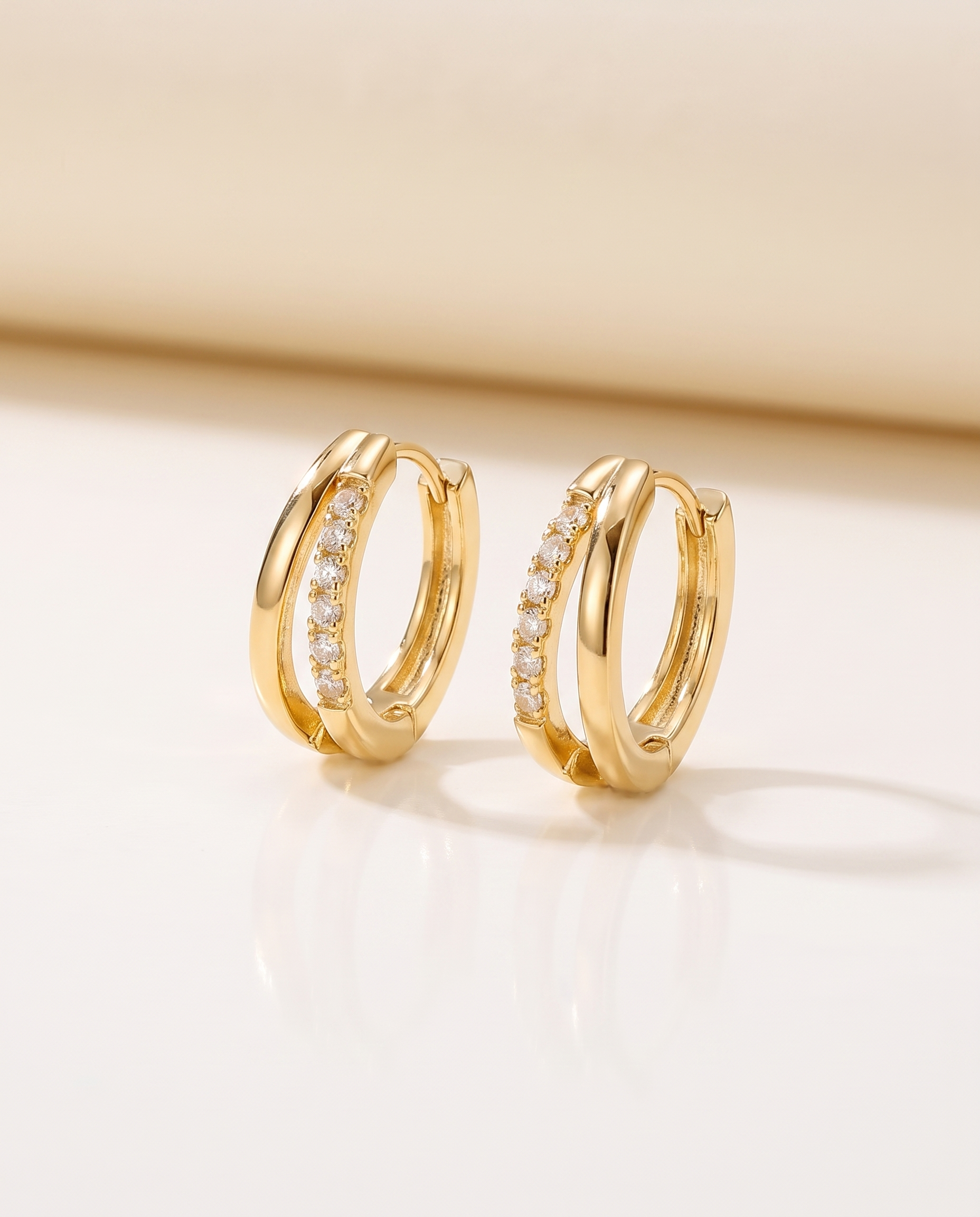 NÚRA - Twisted Line Hoops