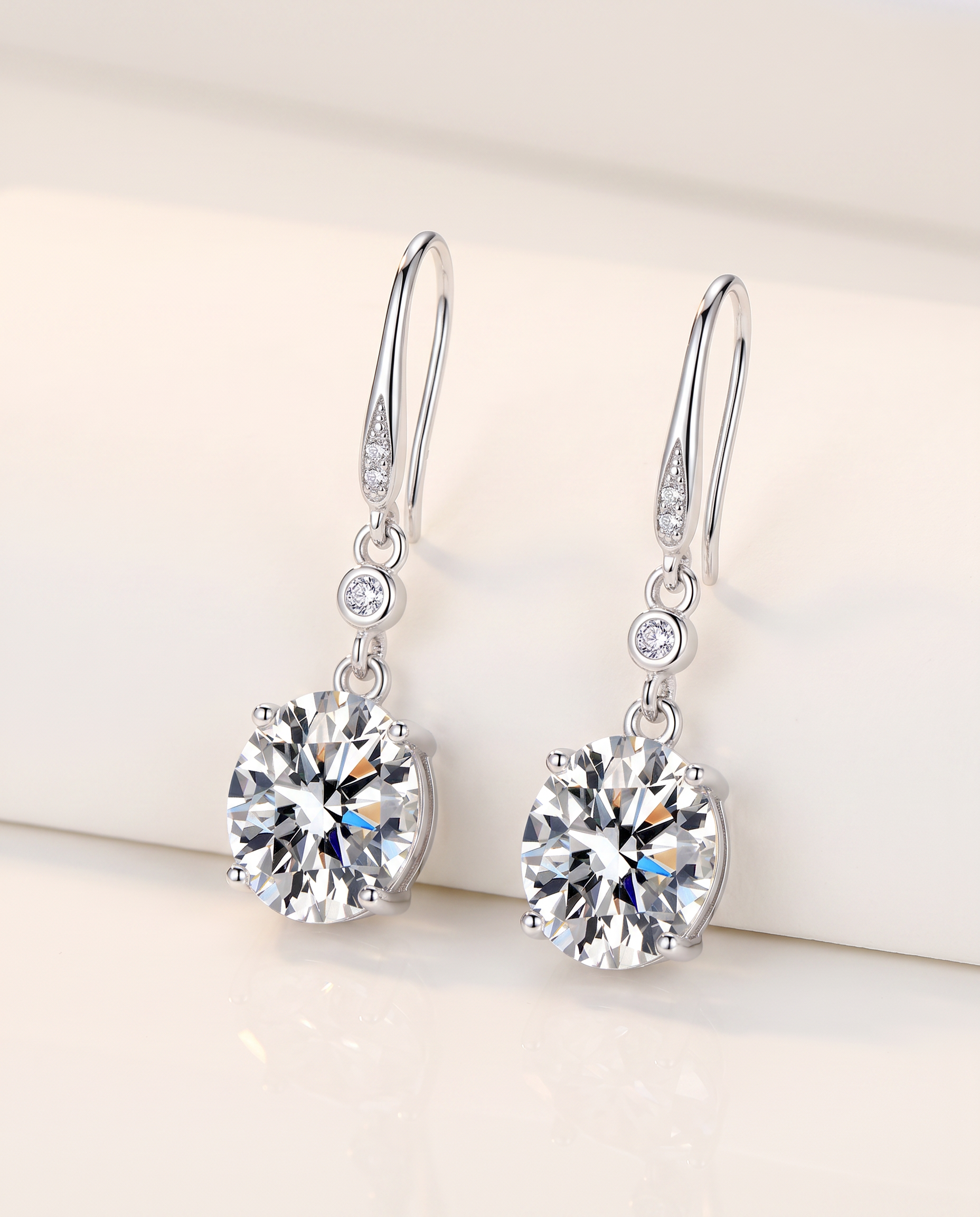 NÚRA - Gem Drop Earrings