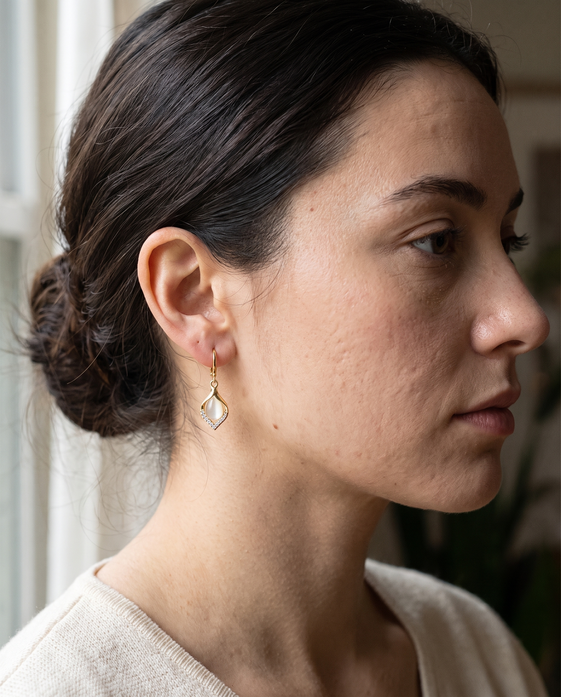 NÚRA - Angel Eyes Drop Earrings