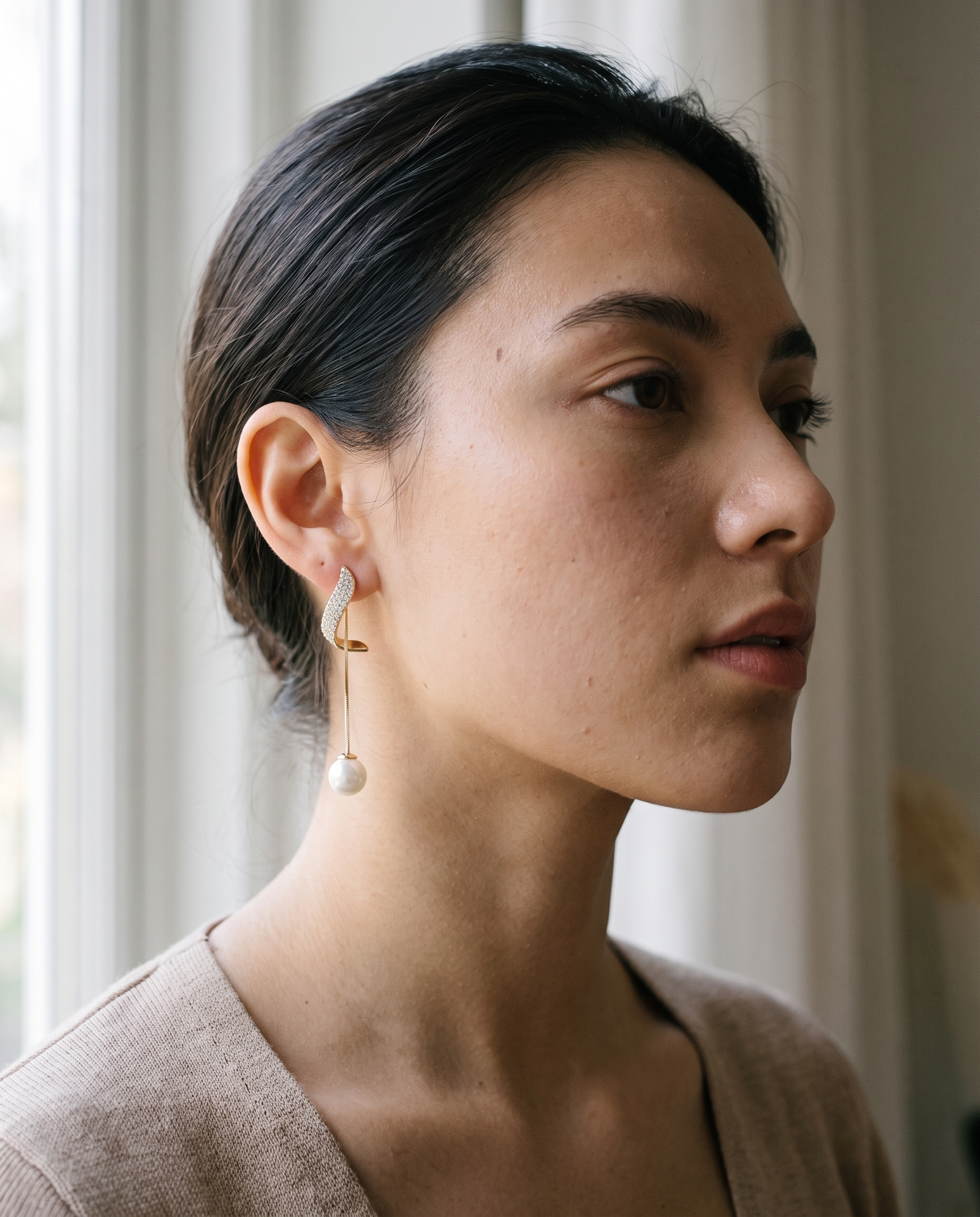 NÚRA - Crystal Cascade Earrings